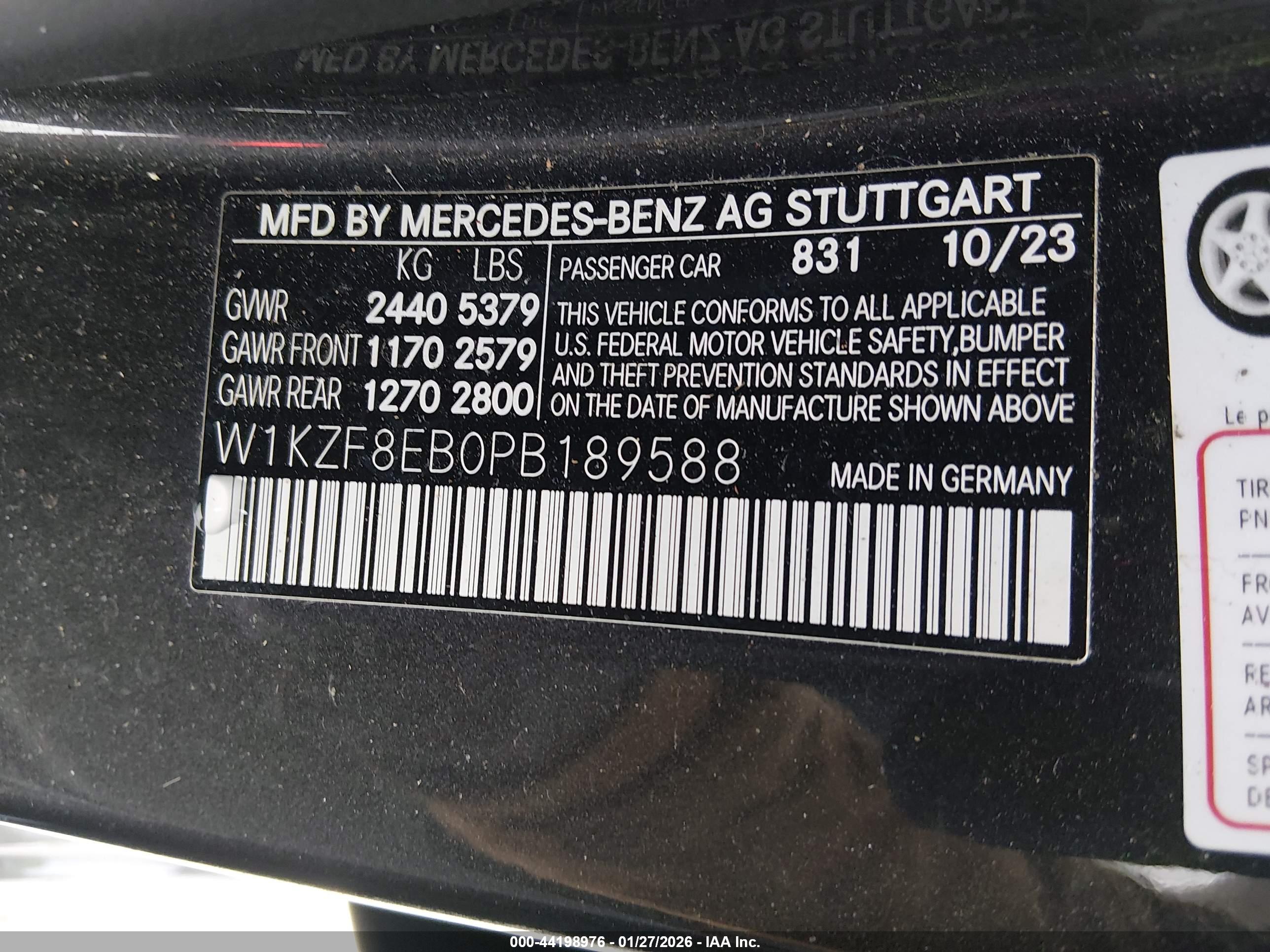 MERCEDES-BENZ E image 9