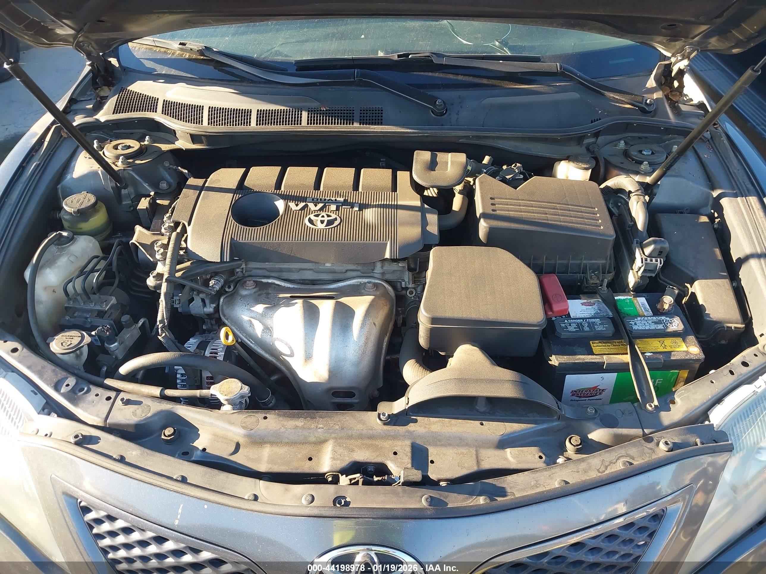 TOYOTA CAMRY image 10