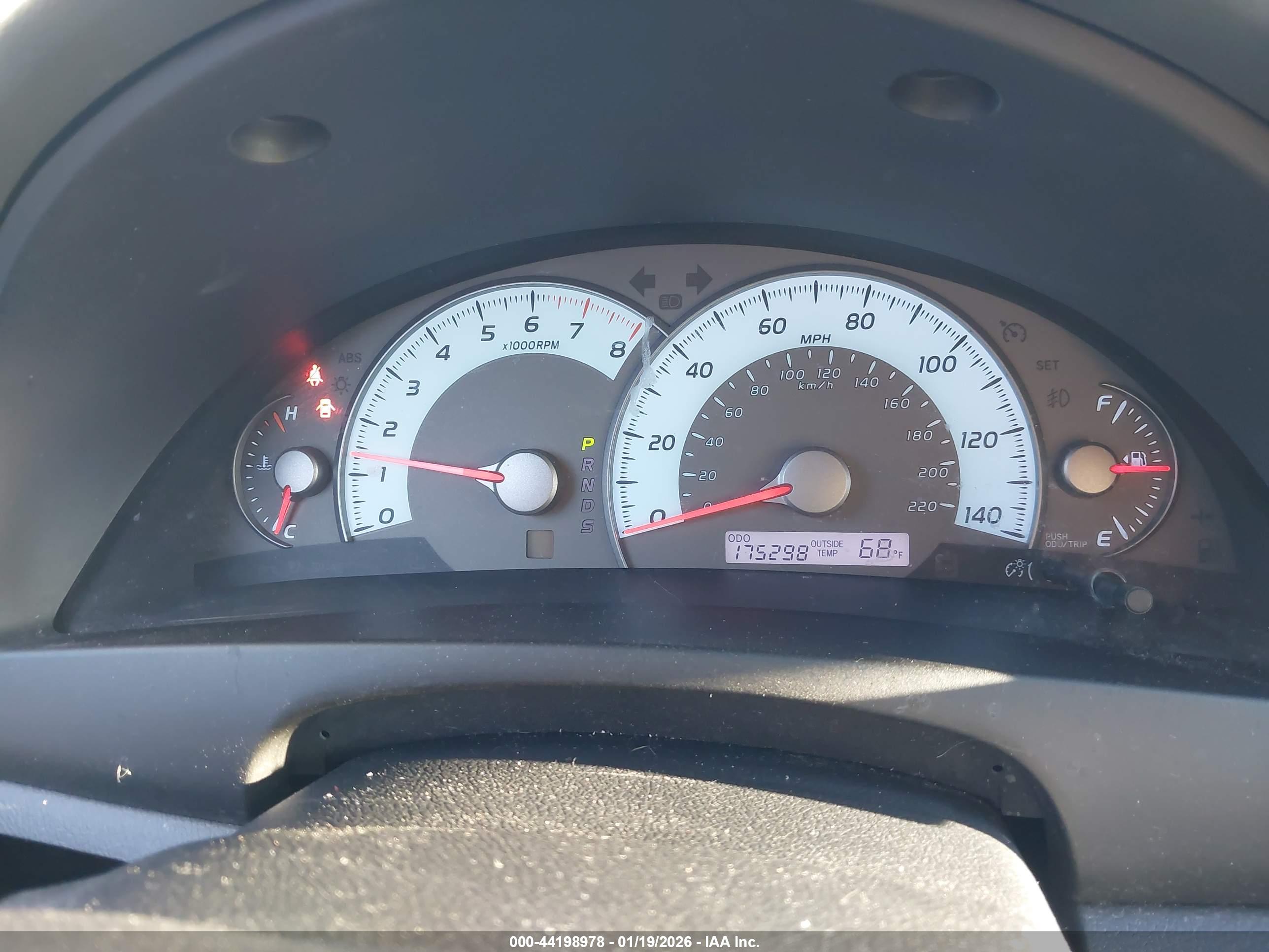 TOYOTA CAMRY image 7