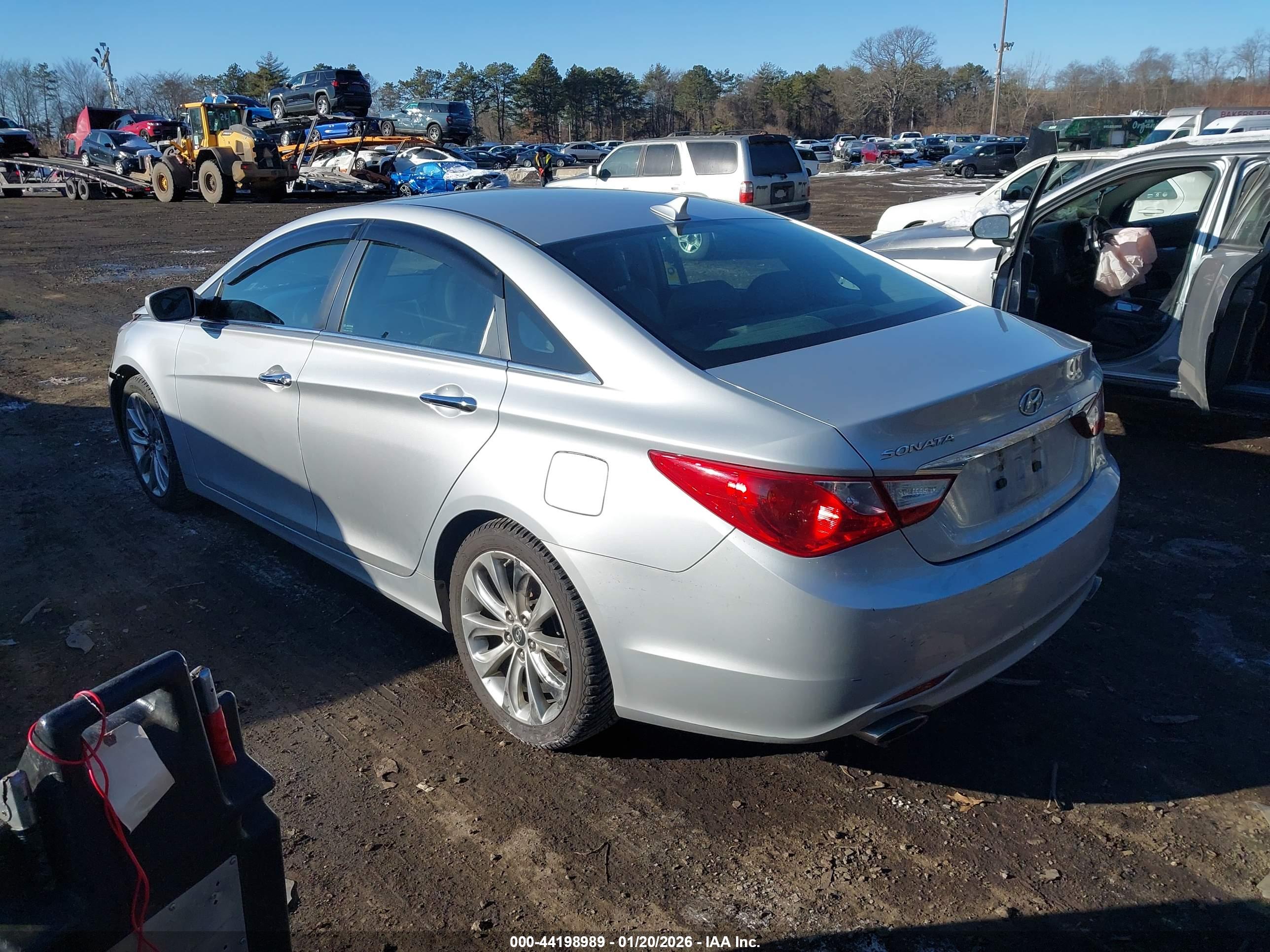HYUNDAI SONATA image 3
