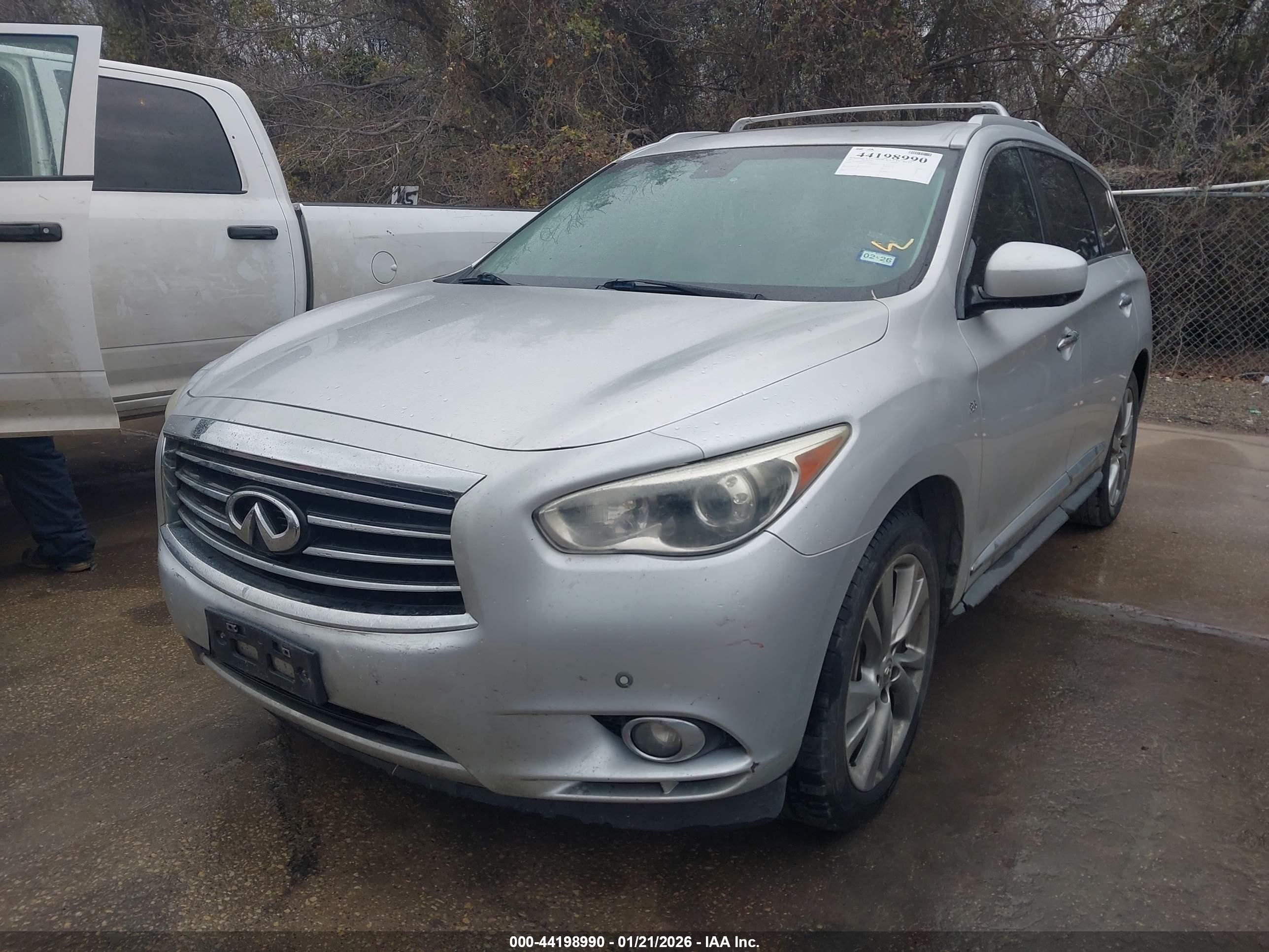 INFINITI QX60 image 2