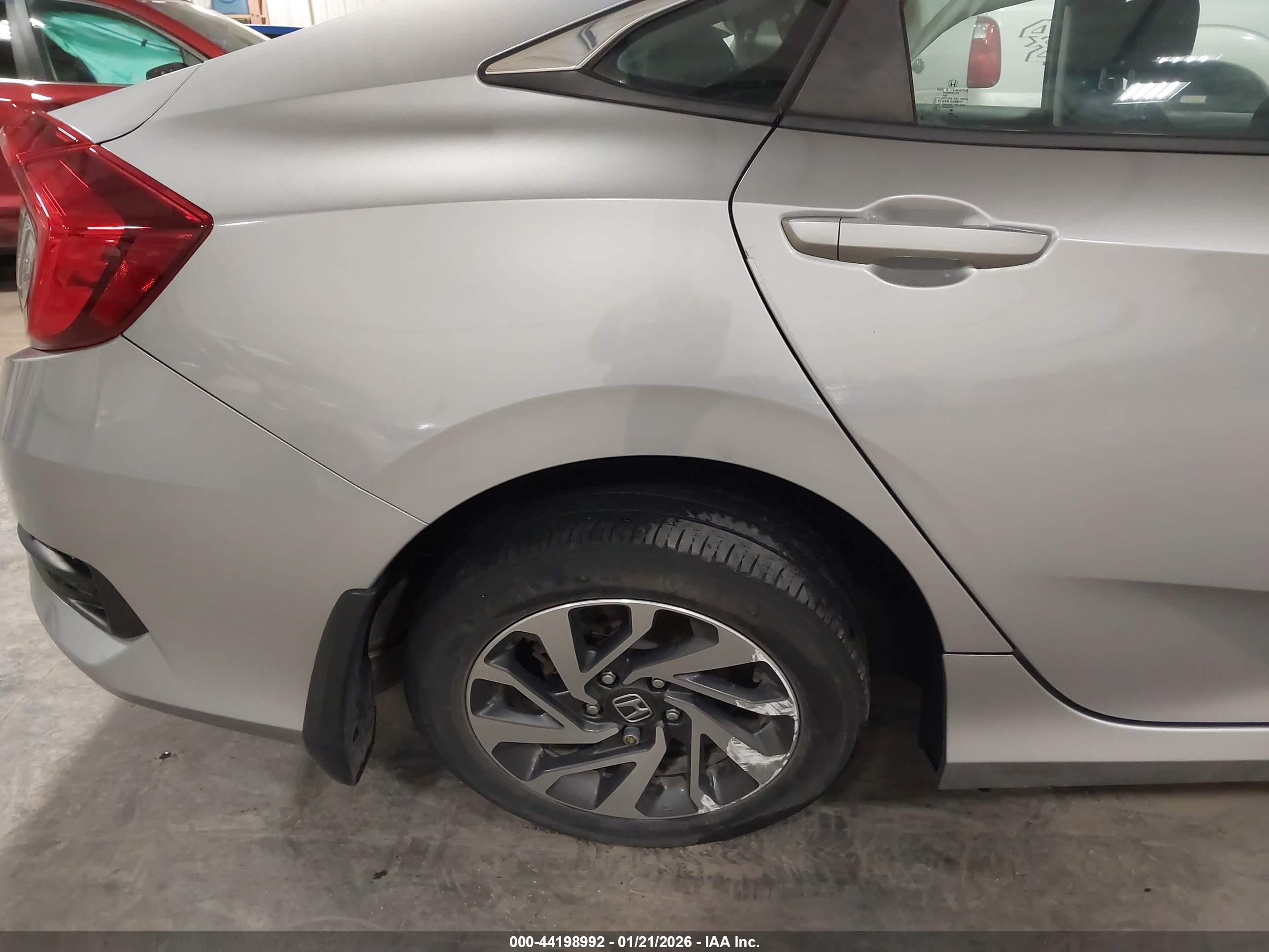 HONDA CIVIC image 6