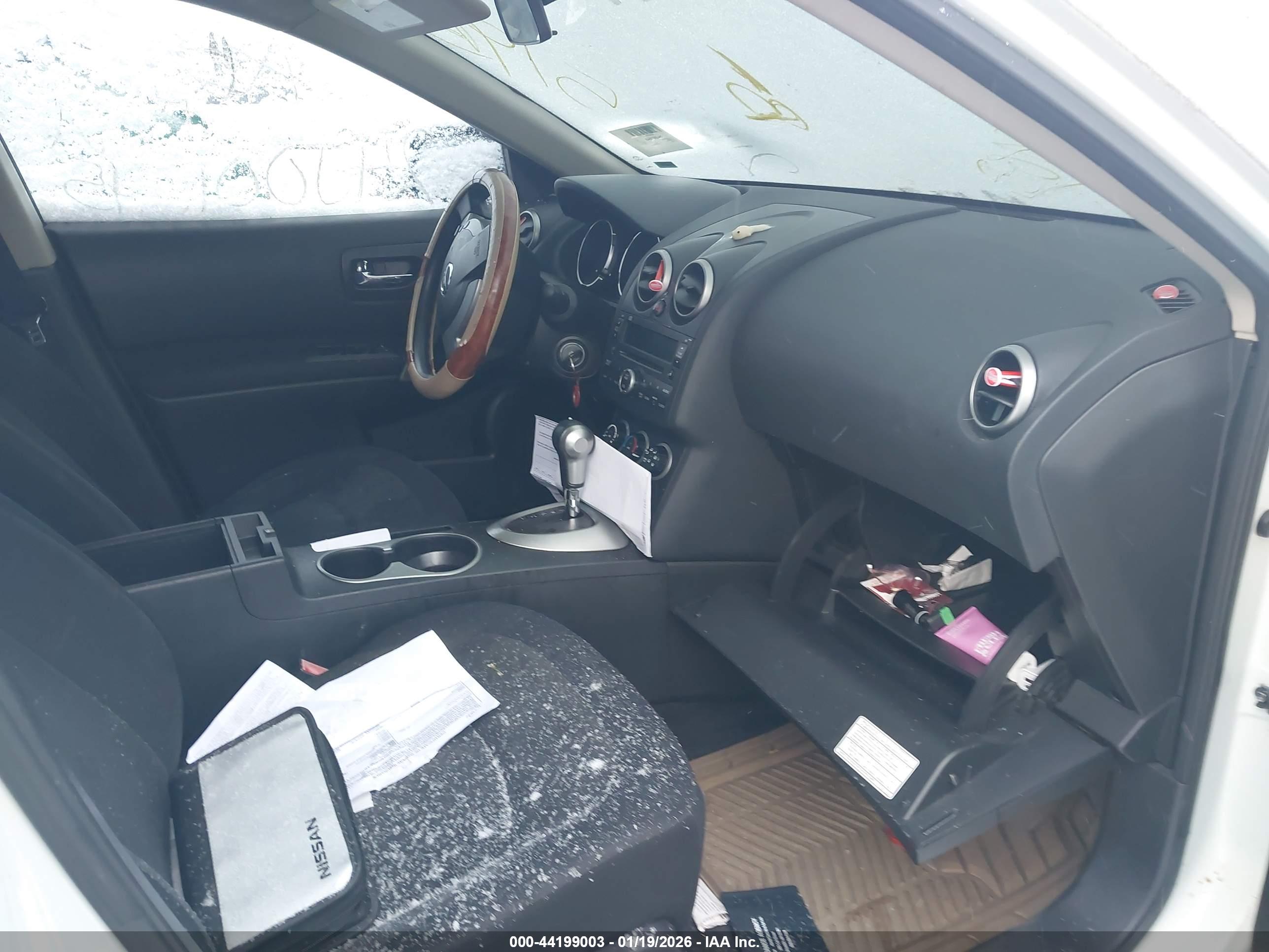 NISSAN ROGUE image 5