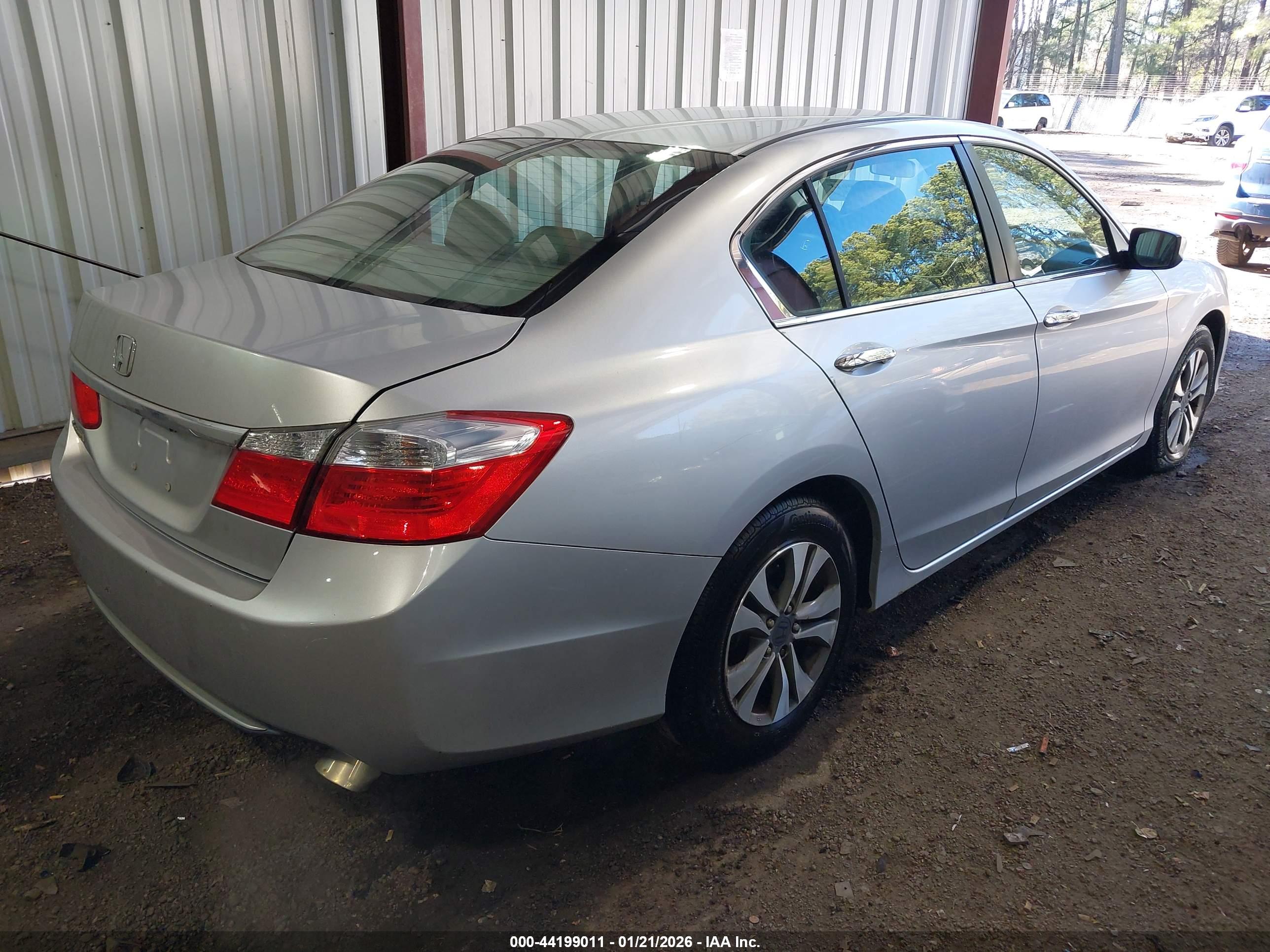 HONDA ACCORD image 4