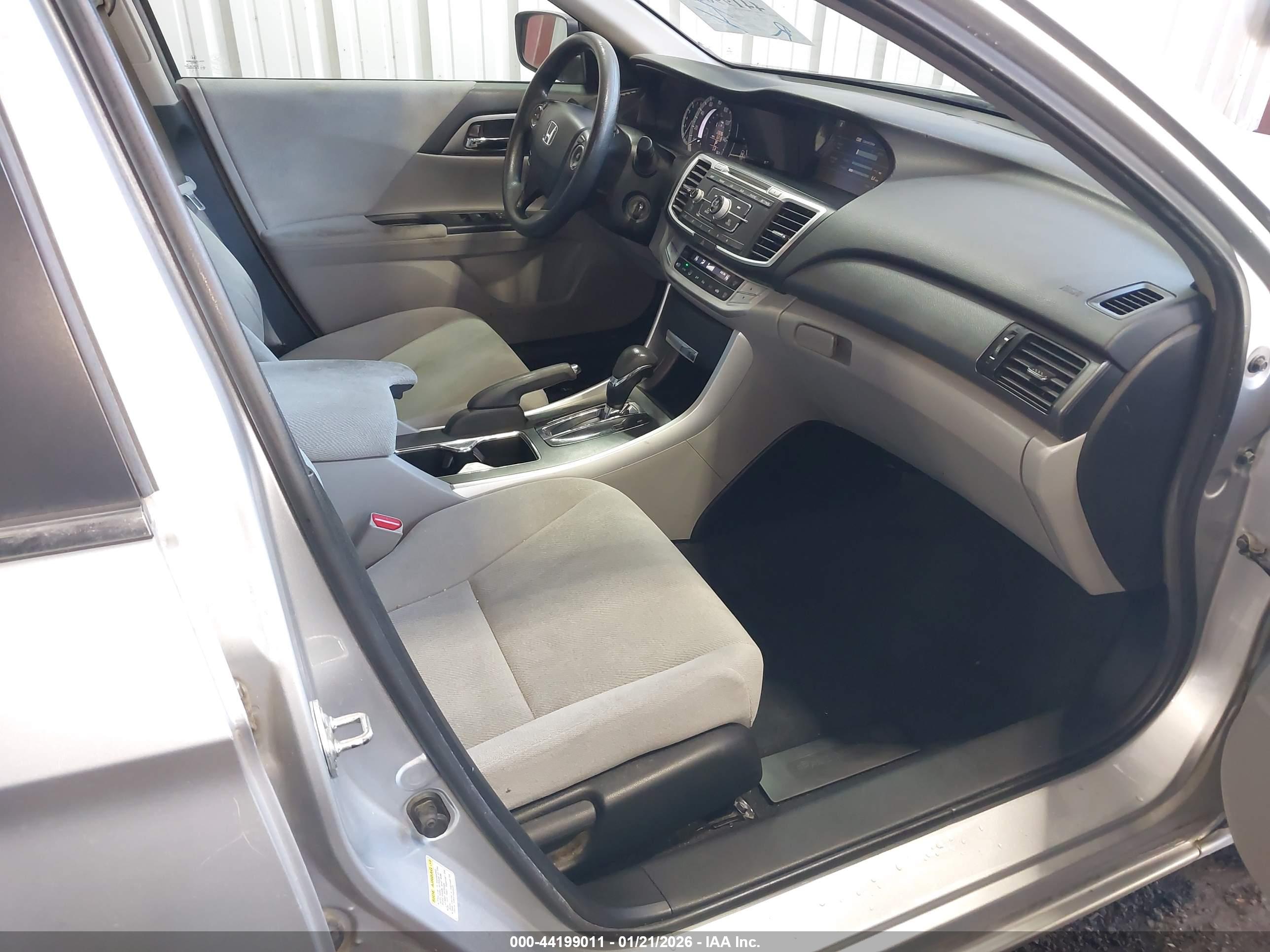 HONDA ACCORD image 5