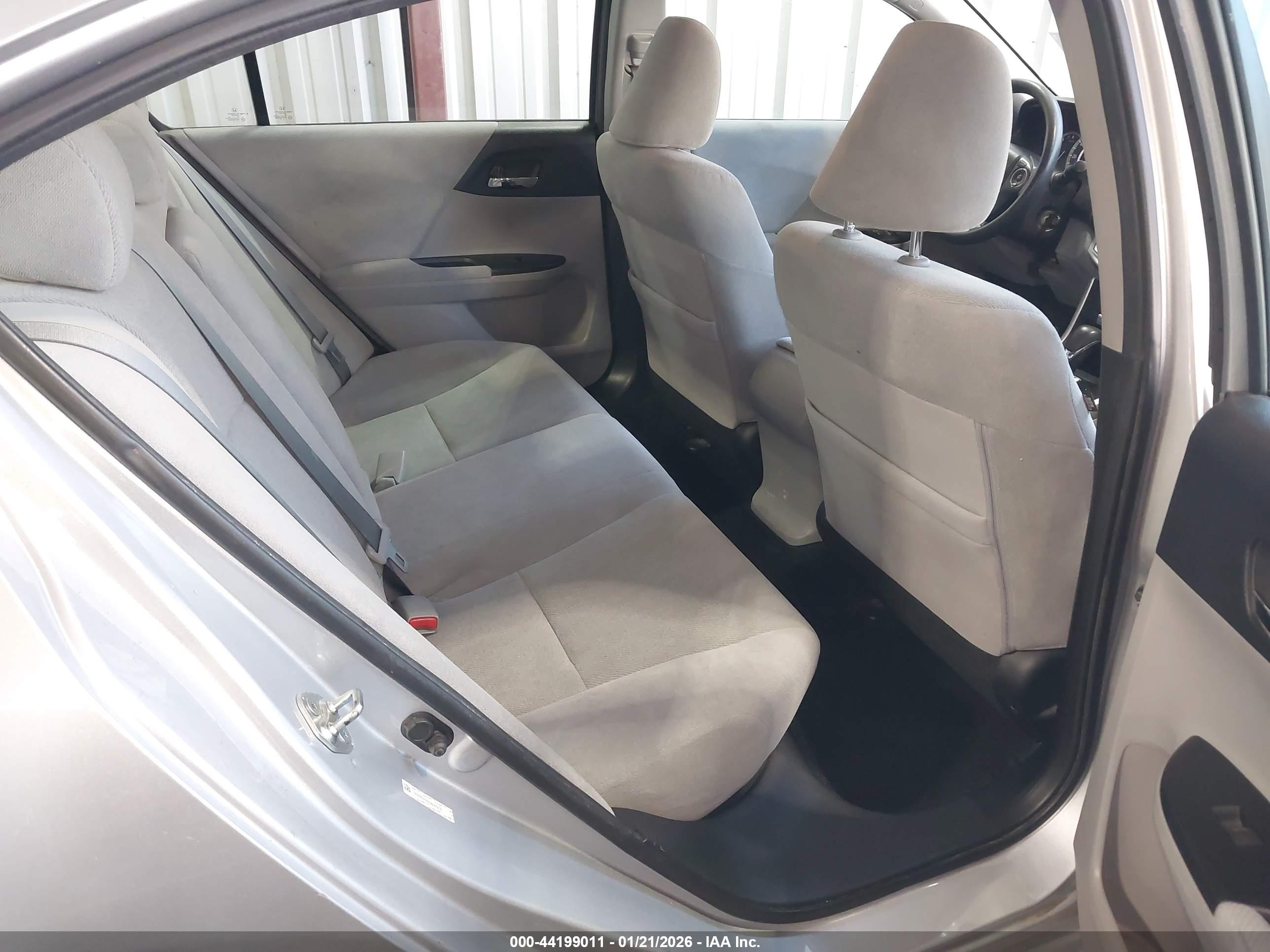 HONDA ACCORD image 8
