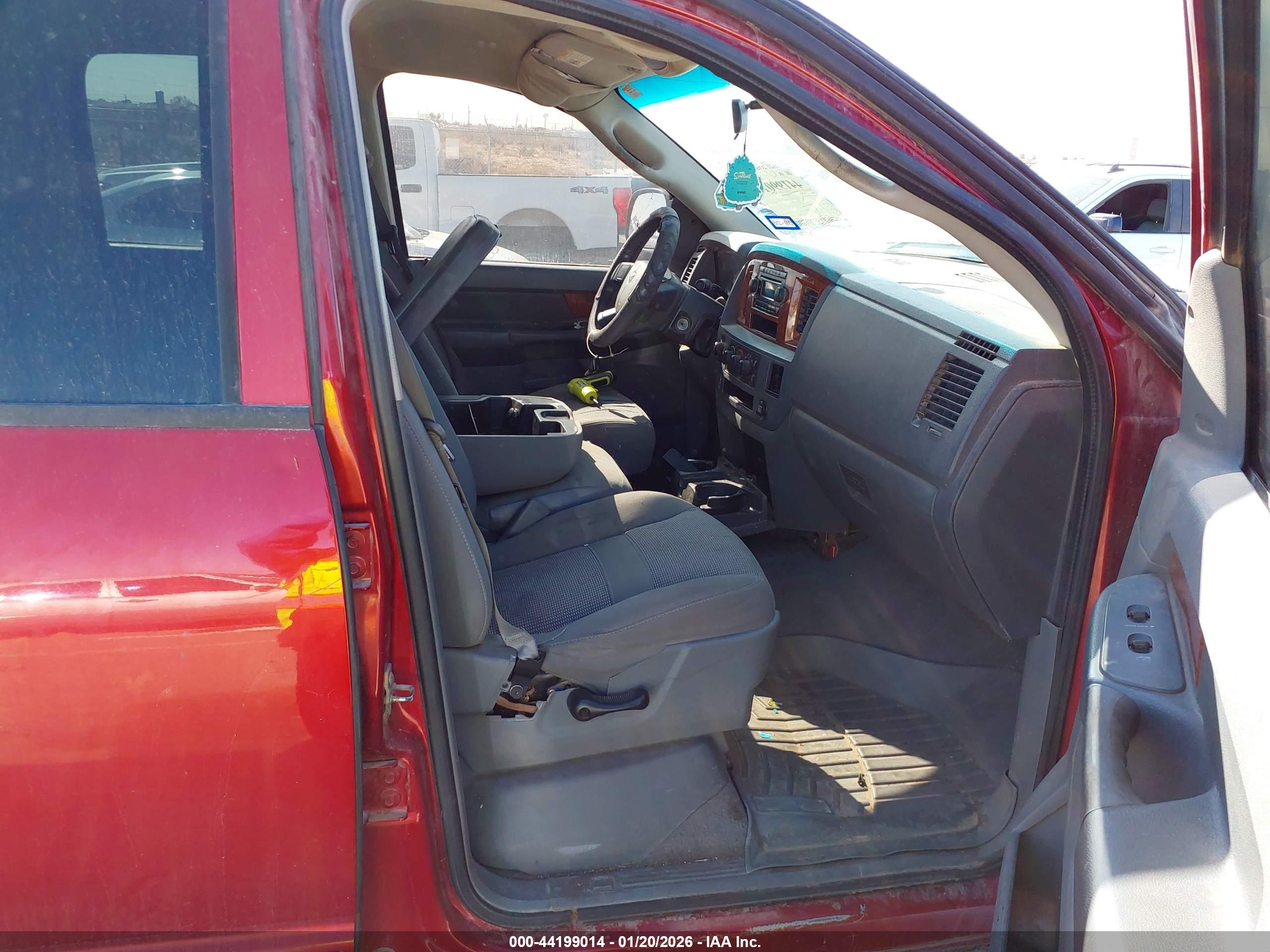DODGE RAM image 5