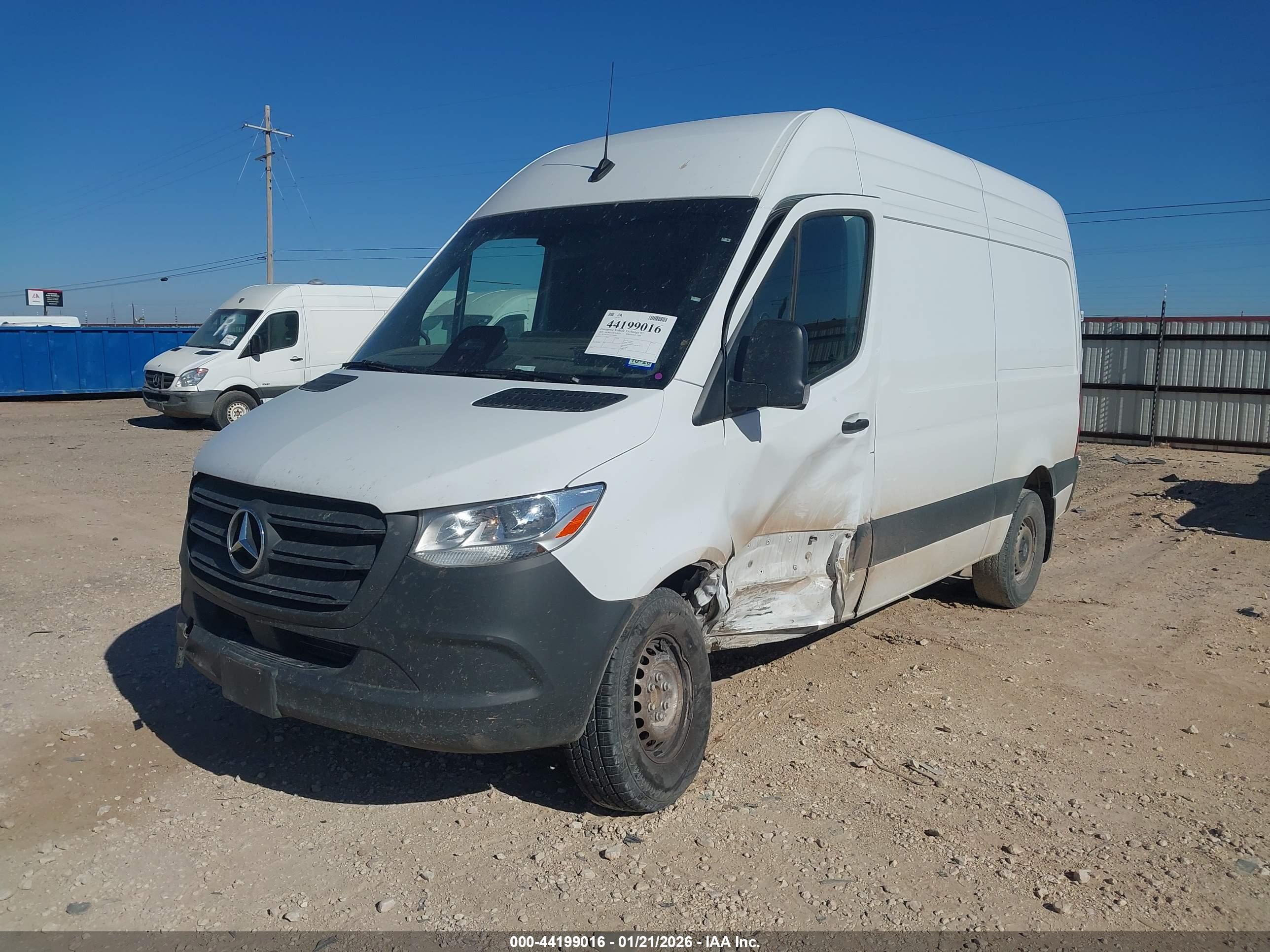 MERCEDES-BENZ SPRINTER image 2