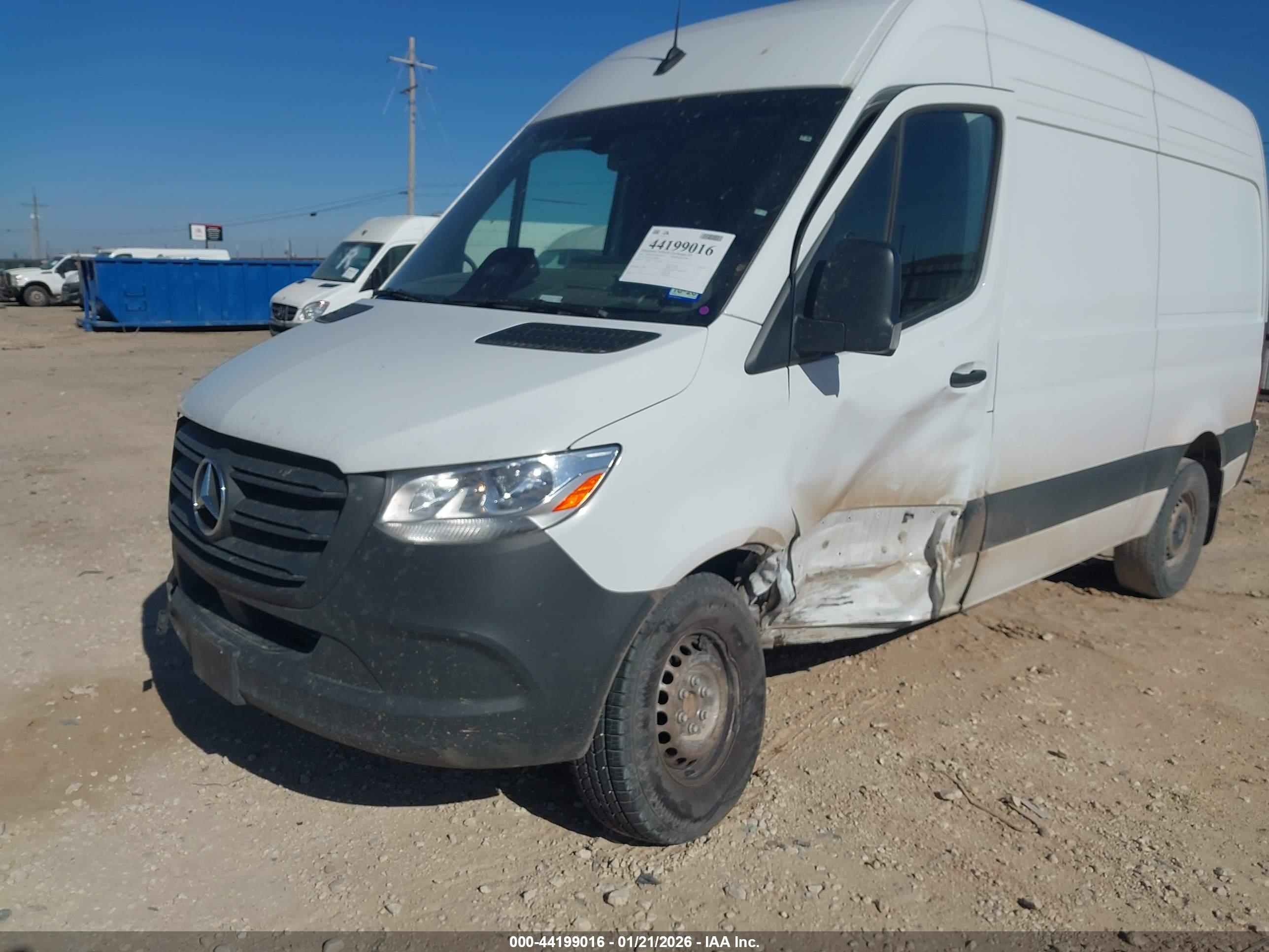 MERCEDES-BENZ SPRINTER image 6