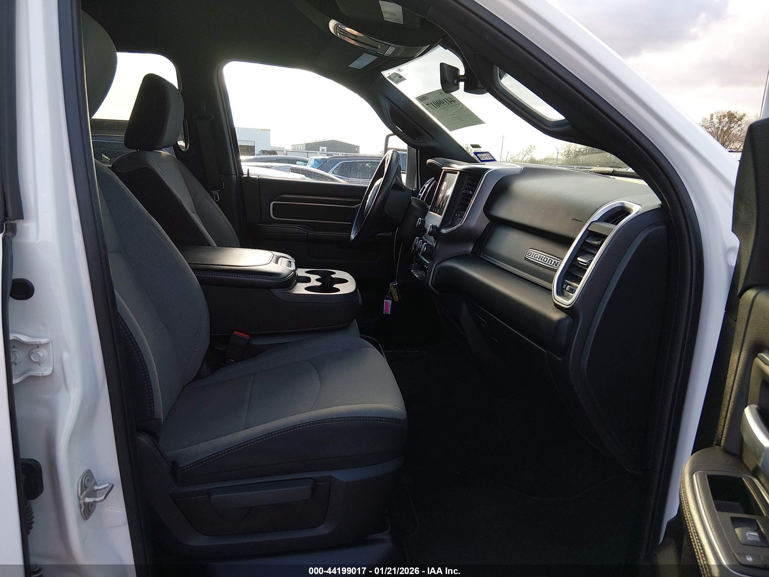 RAM 2500 image 5