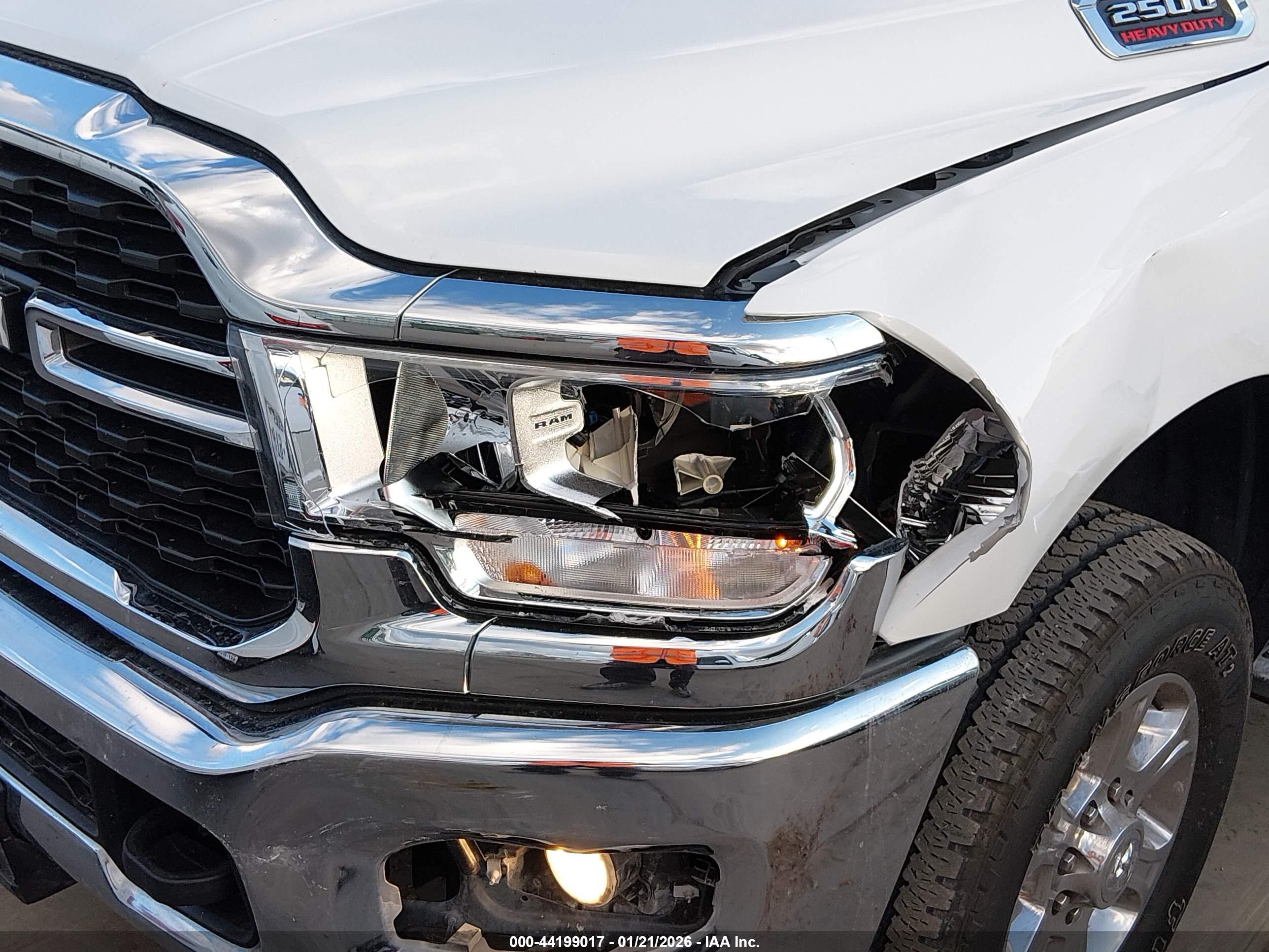 RAM 2500 image 6