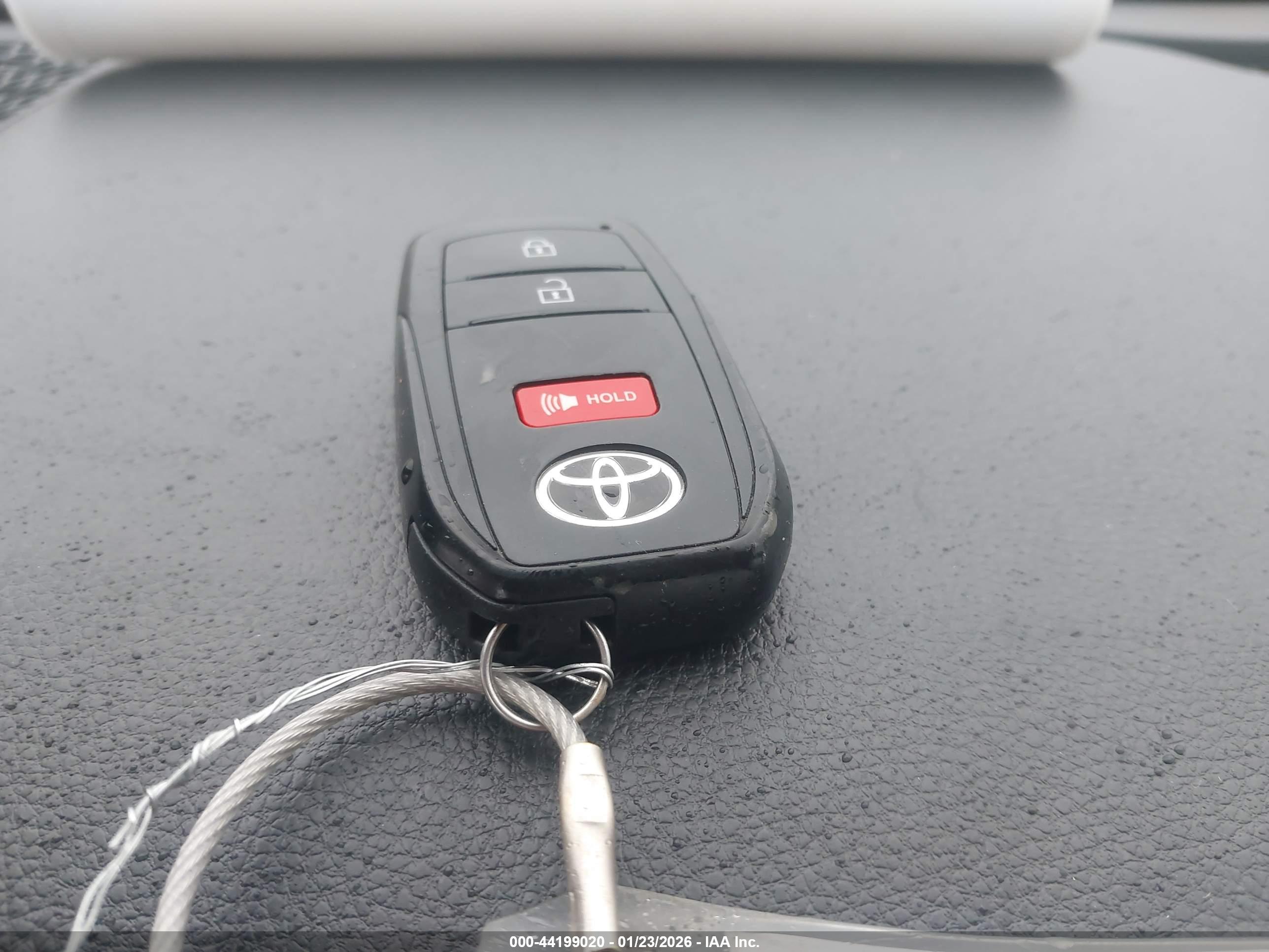 TOYOTA TACOMA image 11