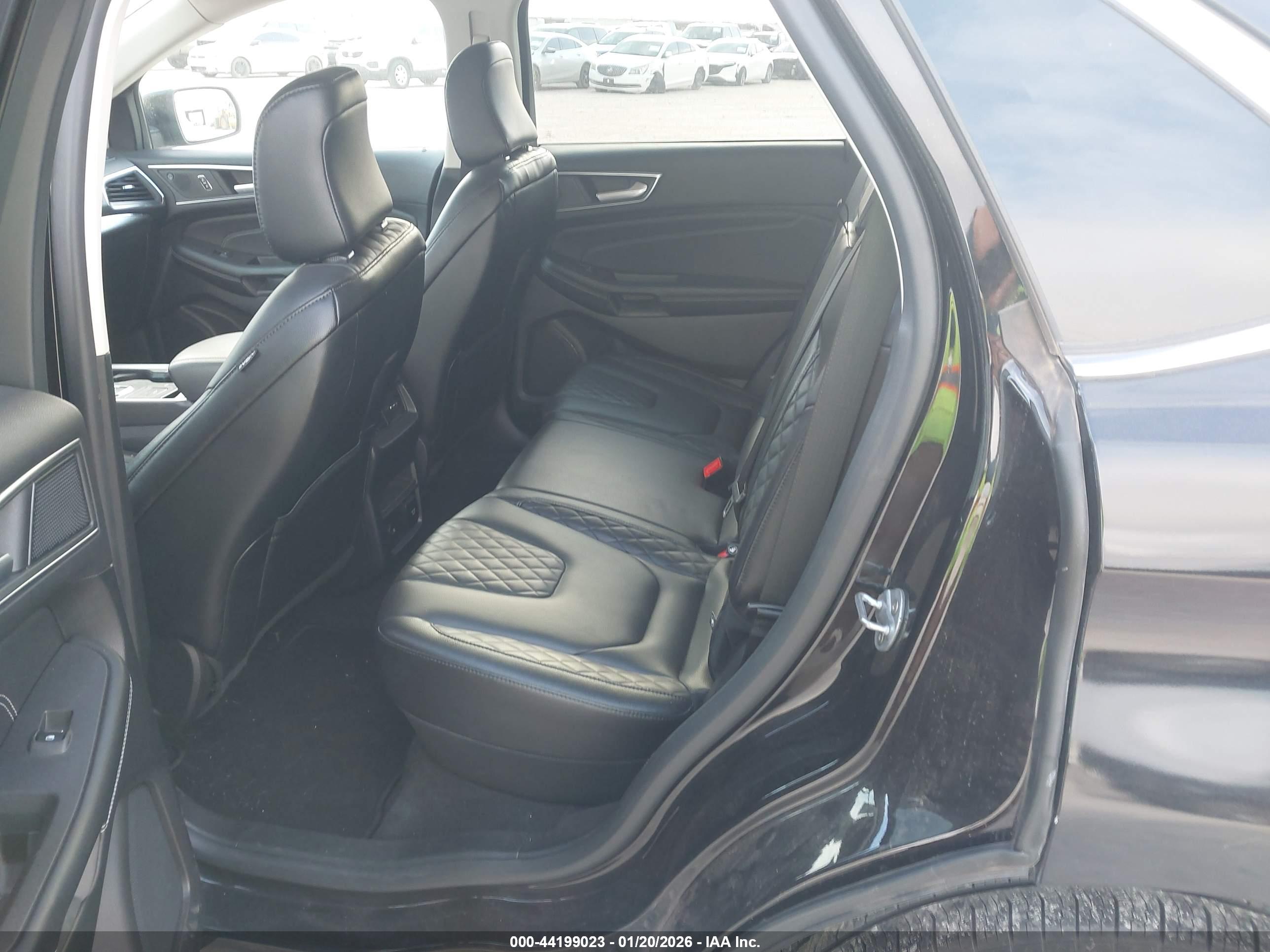 FORD EDGE image 8