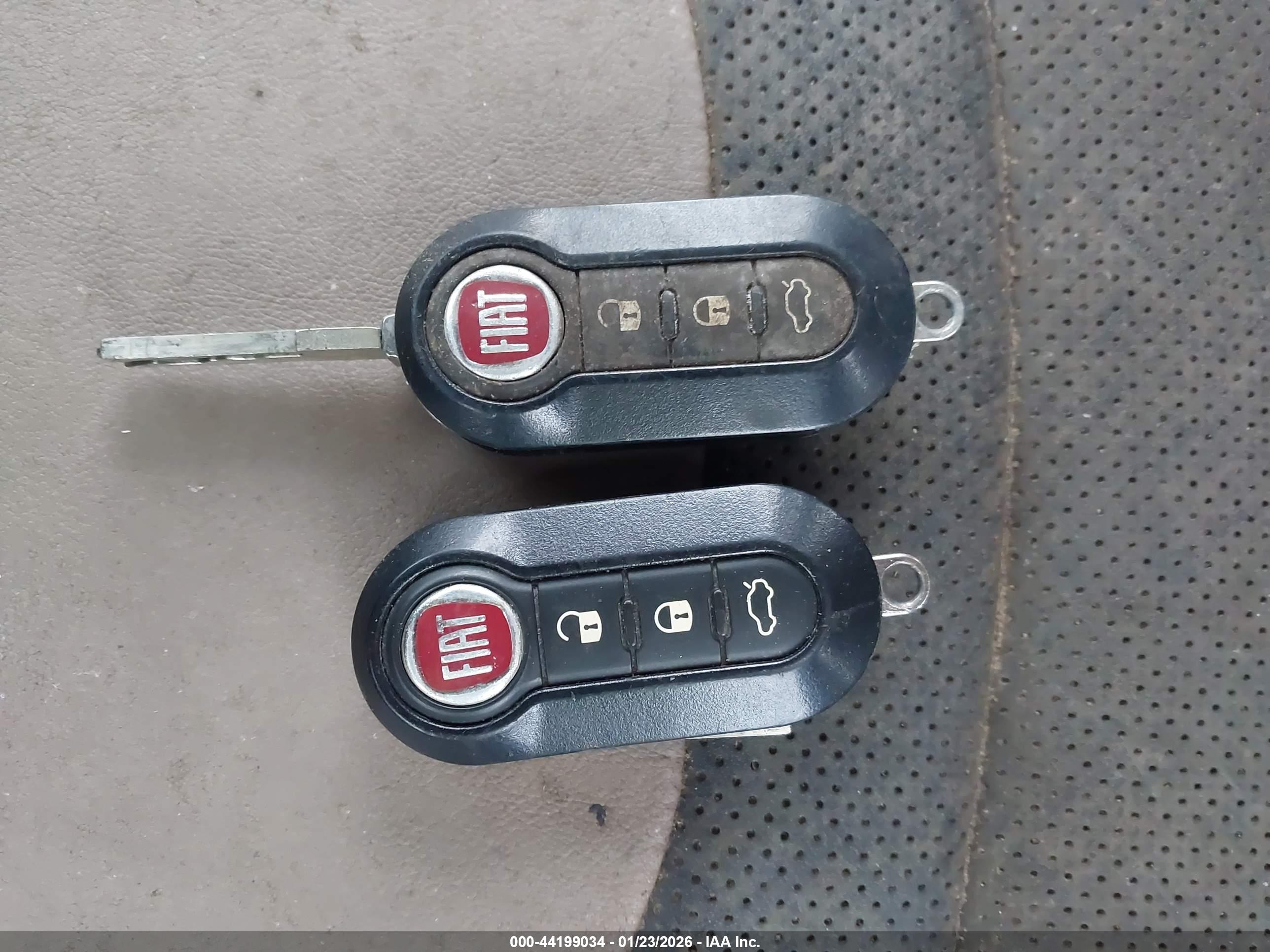 FIAT 500L image 11