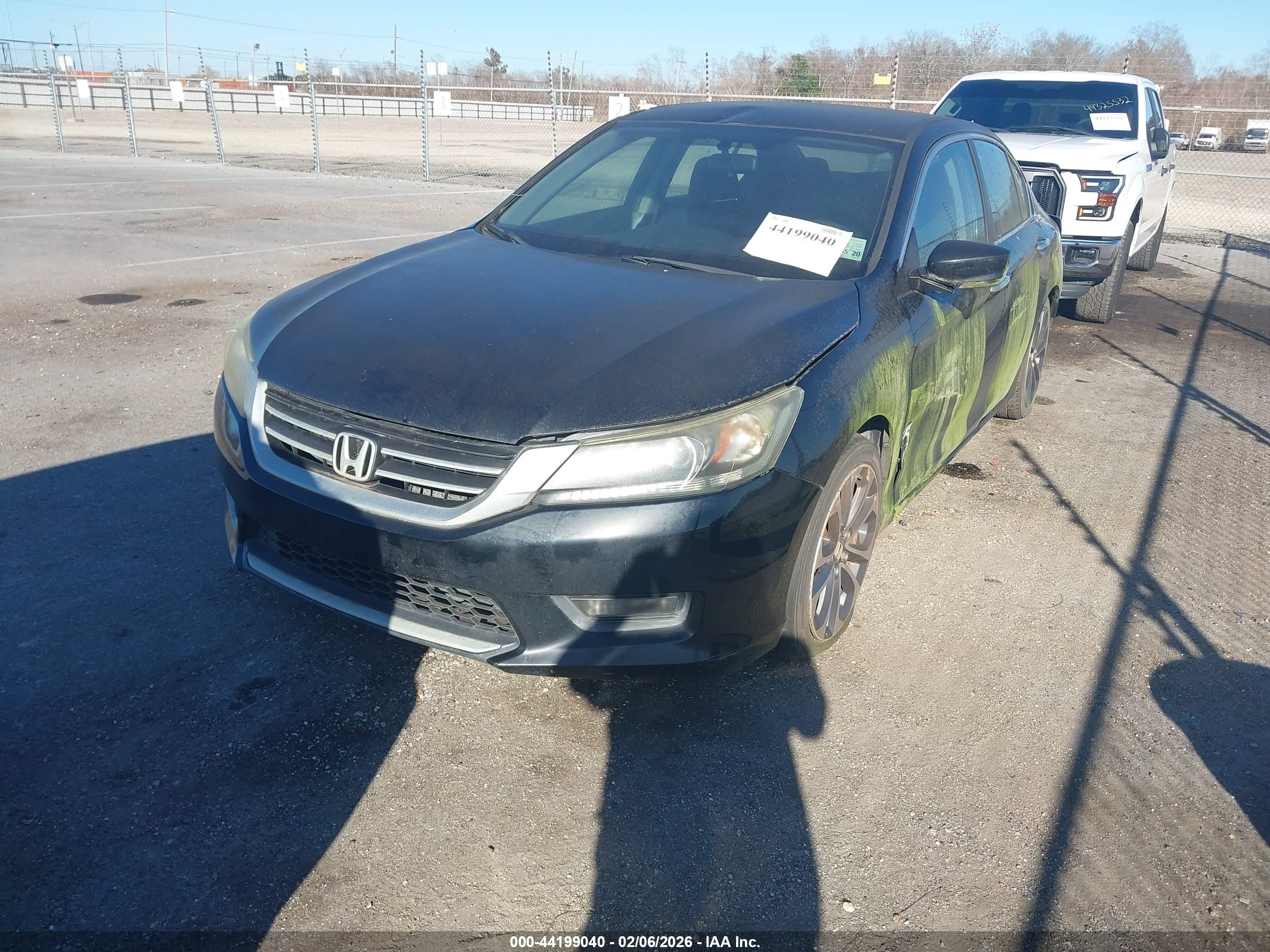 HONDA ACCORD image 2