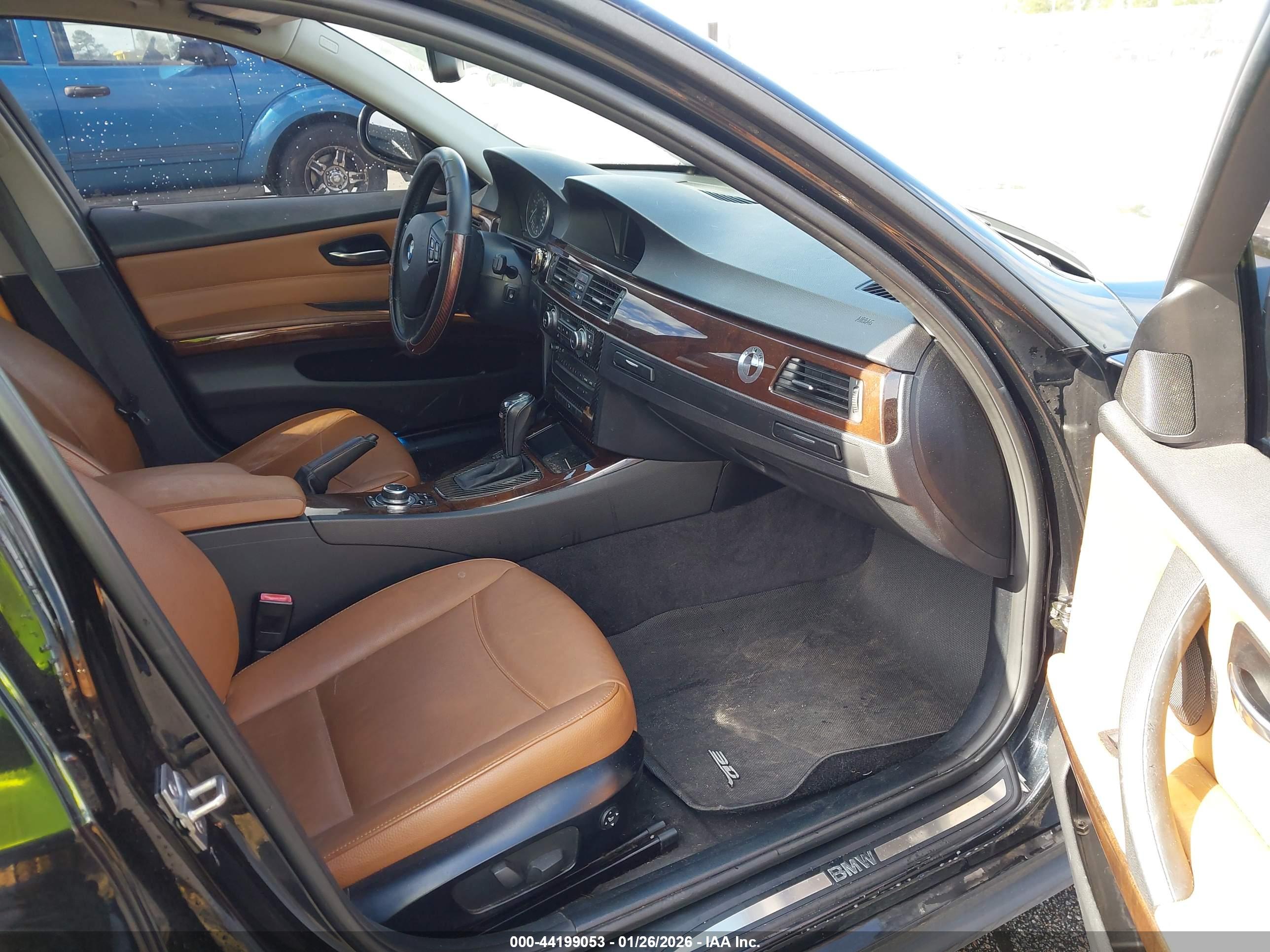 BMW 328I image 5