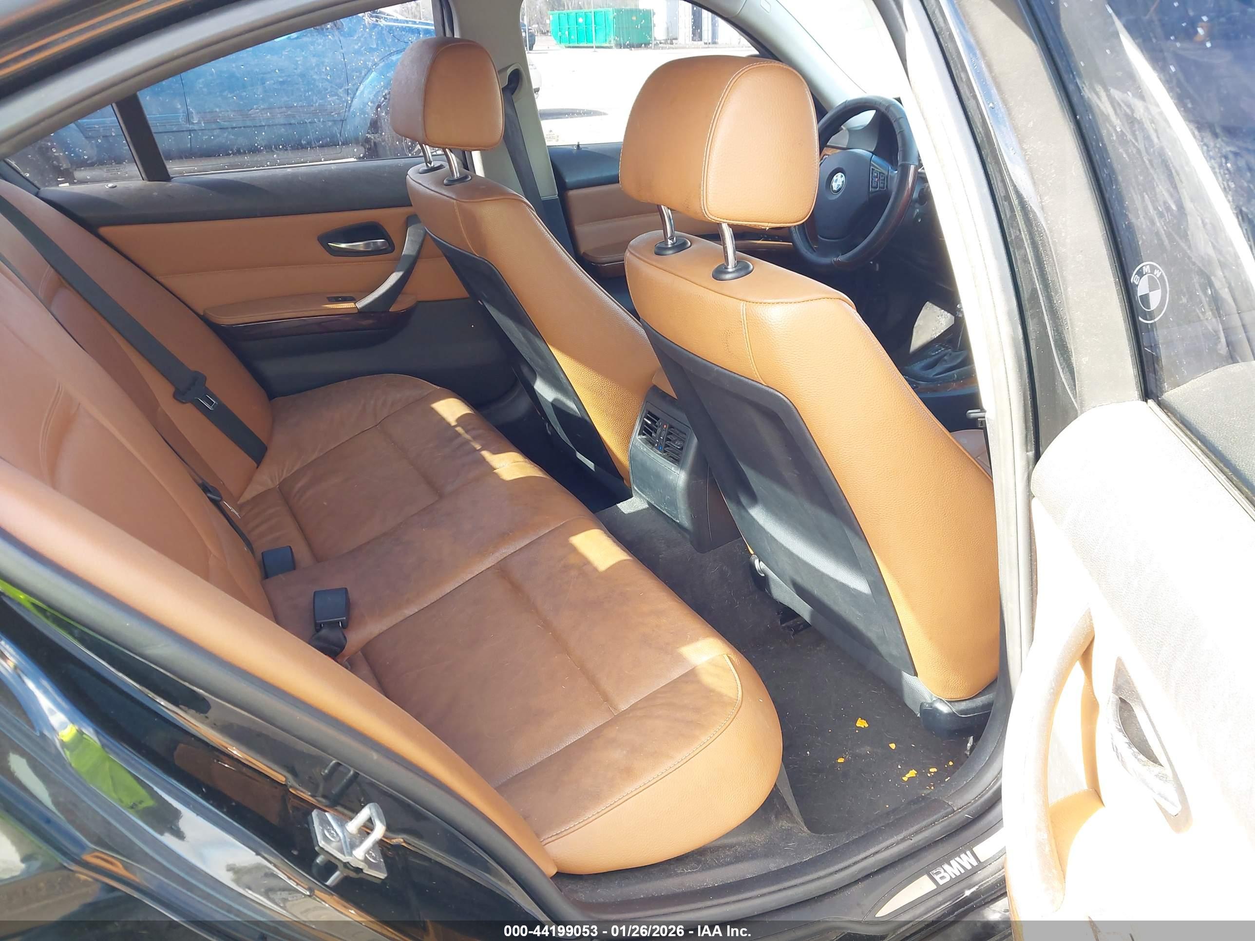 BMW 328I image 8