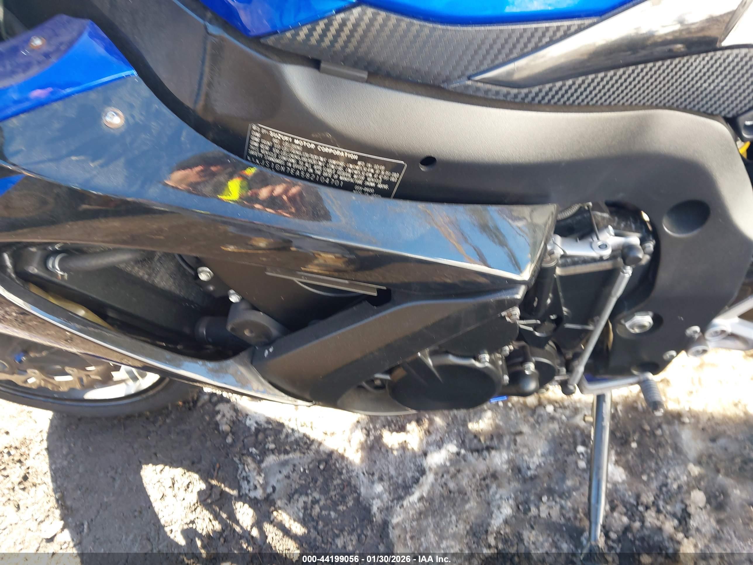 SUZUKI GSX-R600 image 9