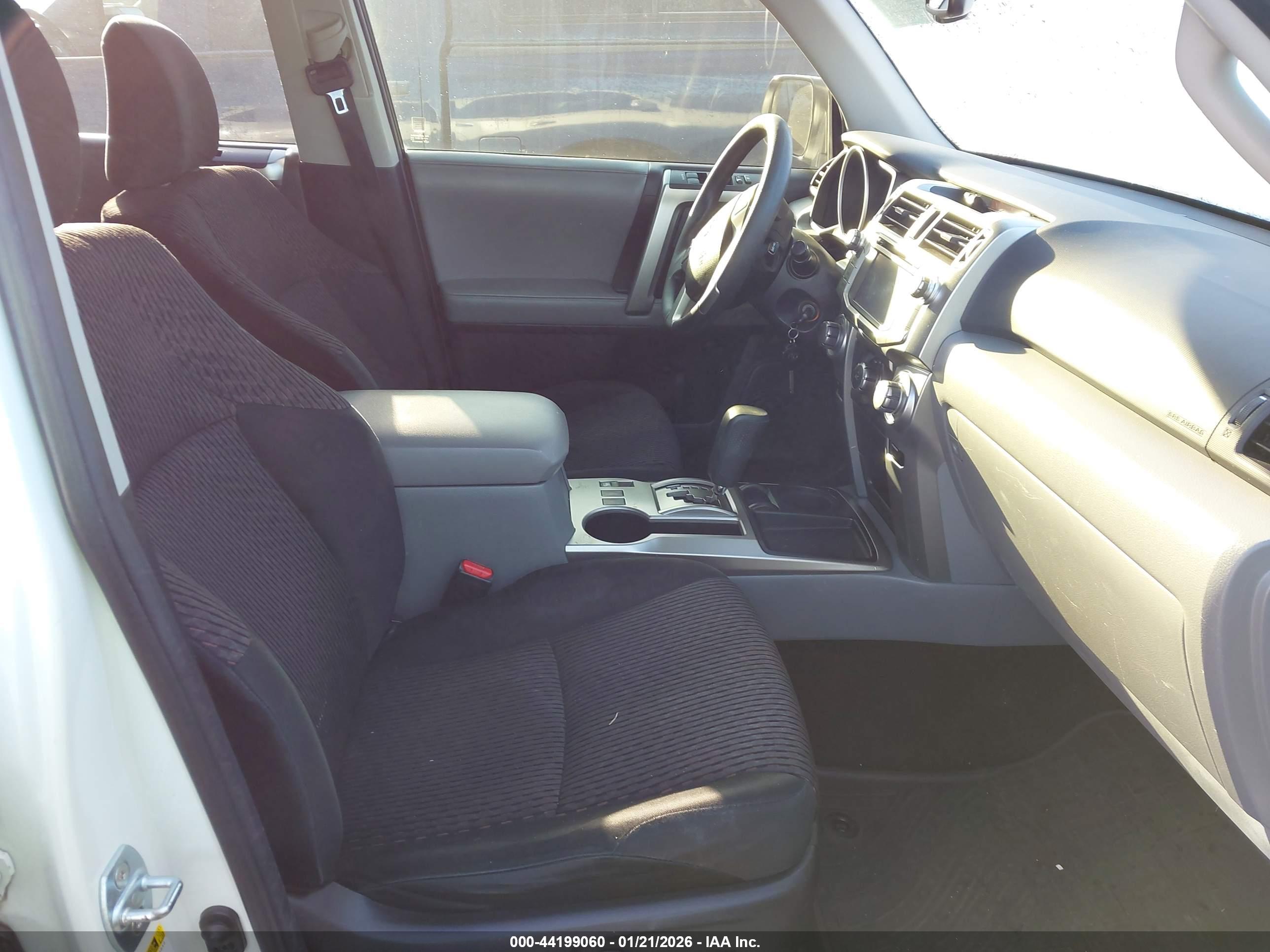 TOYOTA 4RUNNER image 5