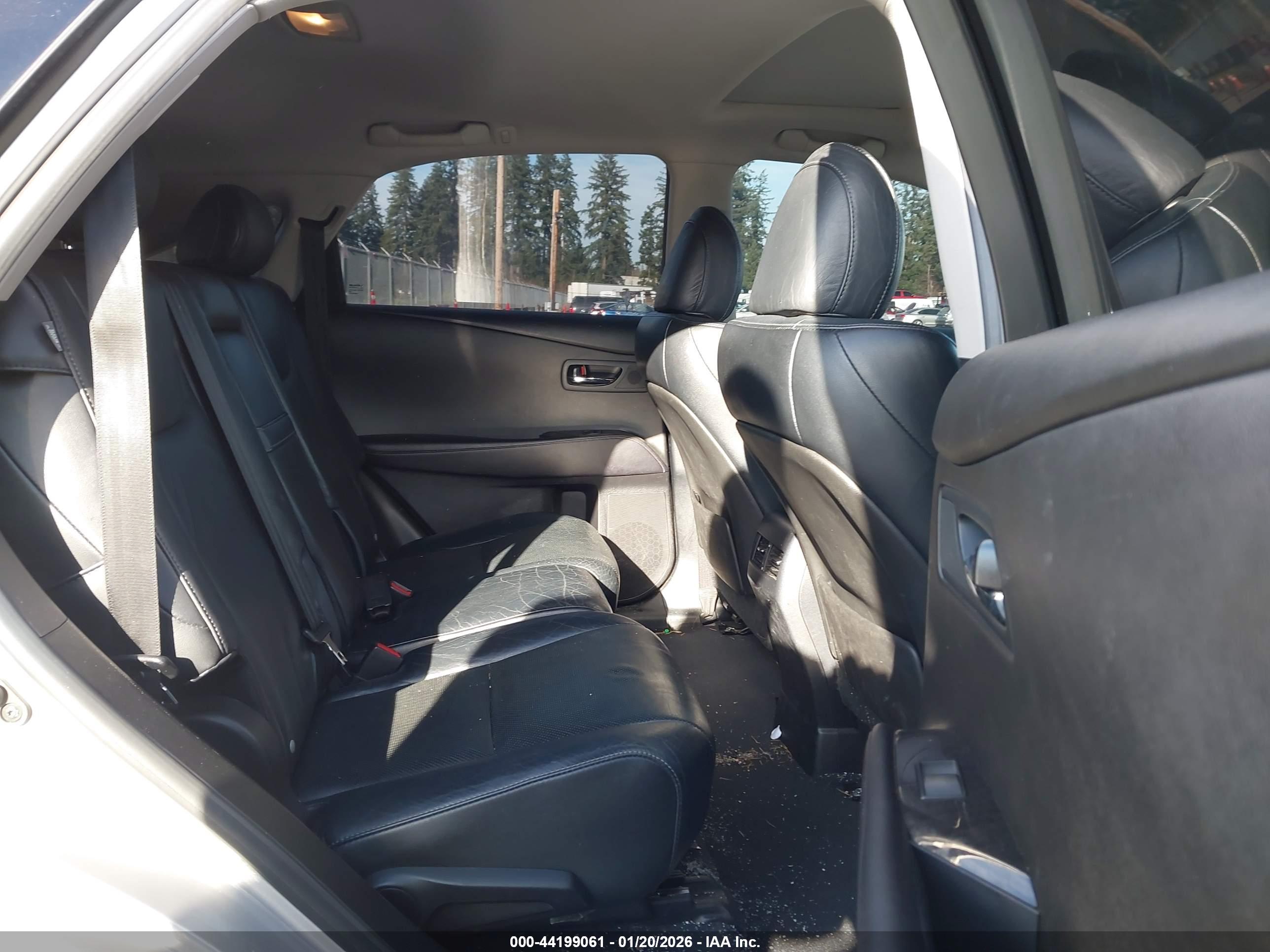LEXUS RX image 8