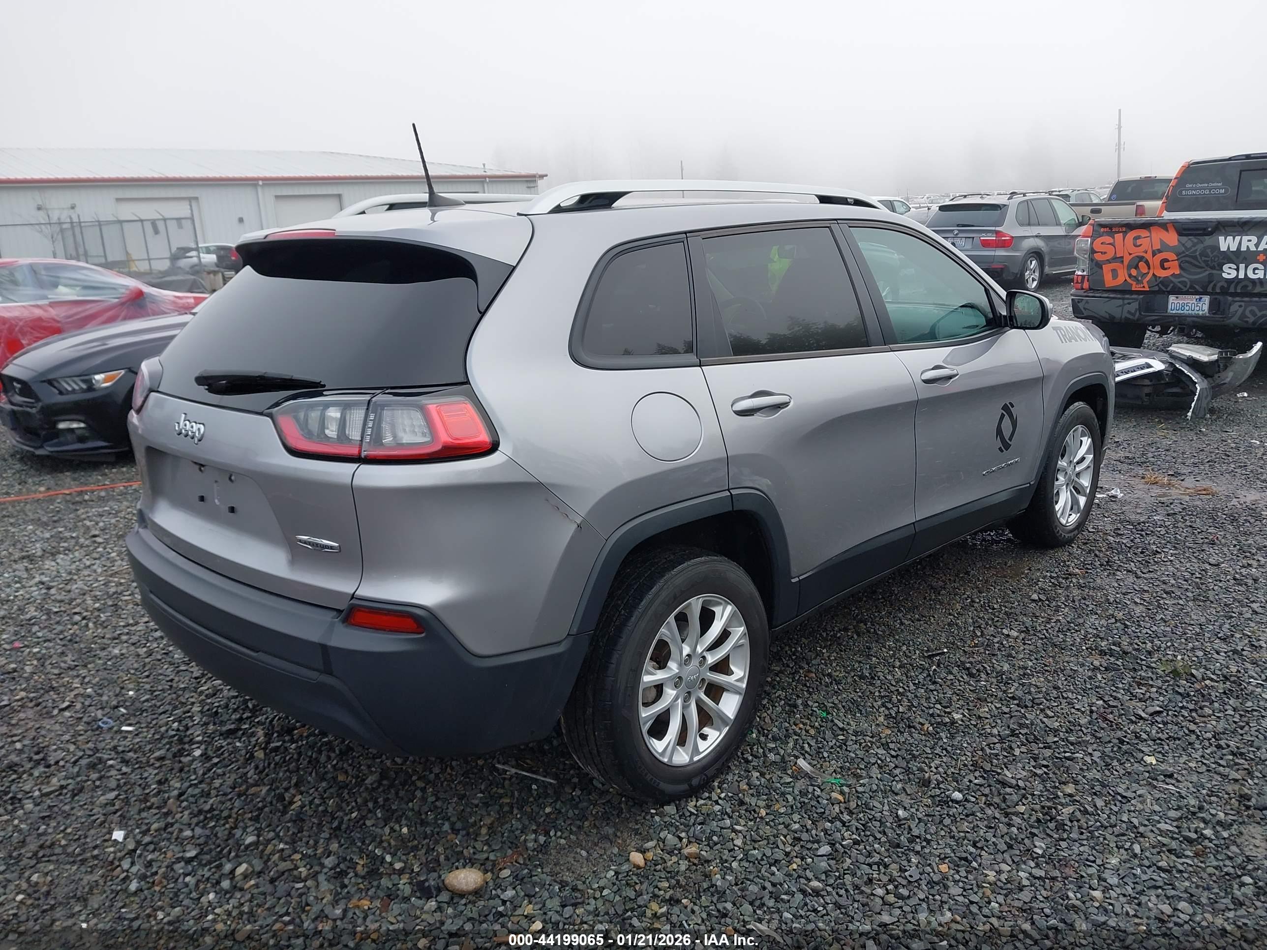 JEEP CHEROKEE image 4
