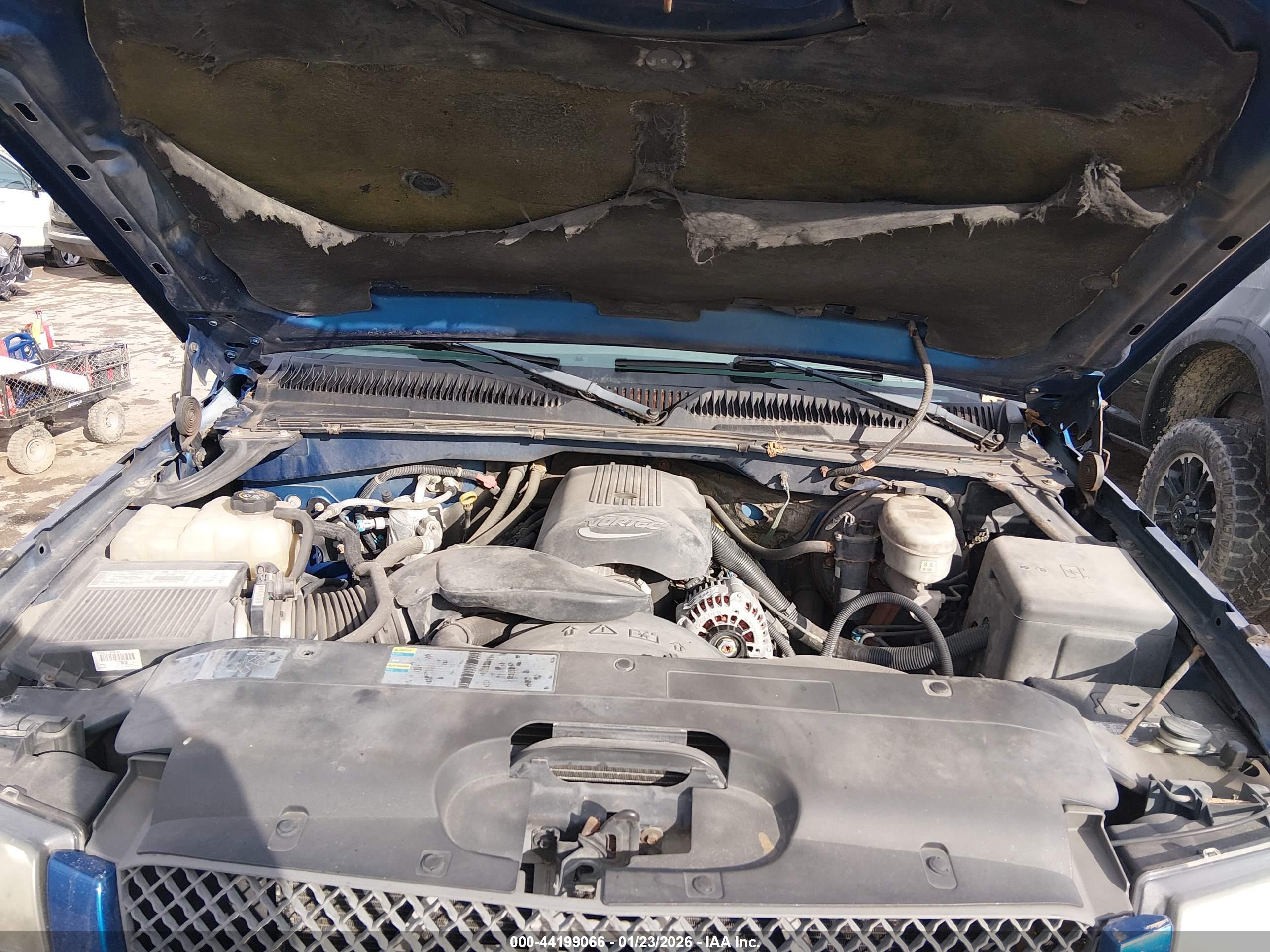 CHEVROLET SILVERADO image 10