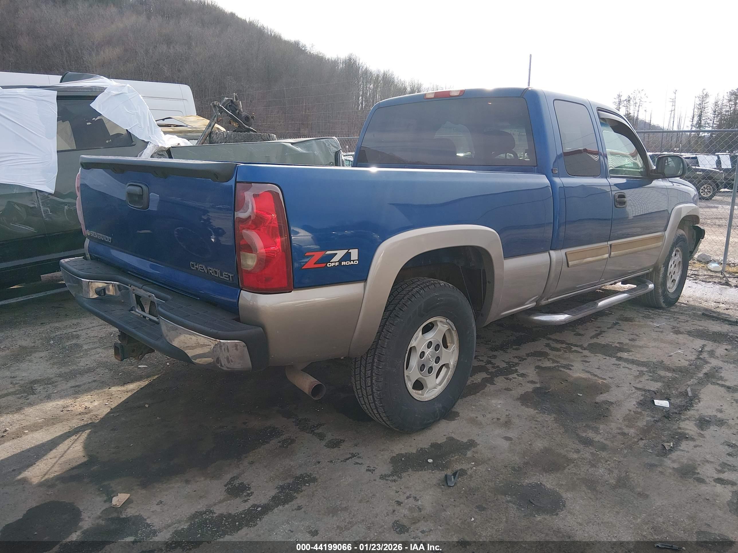 CHEVROLET SILVERADO image 4