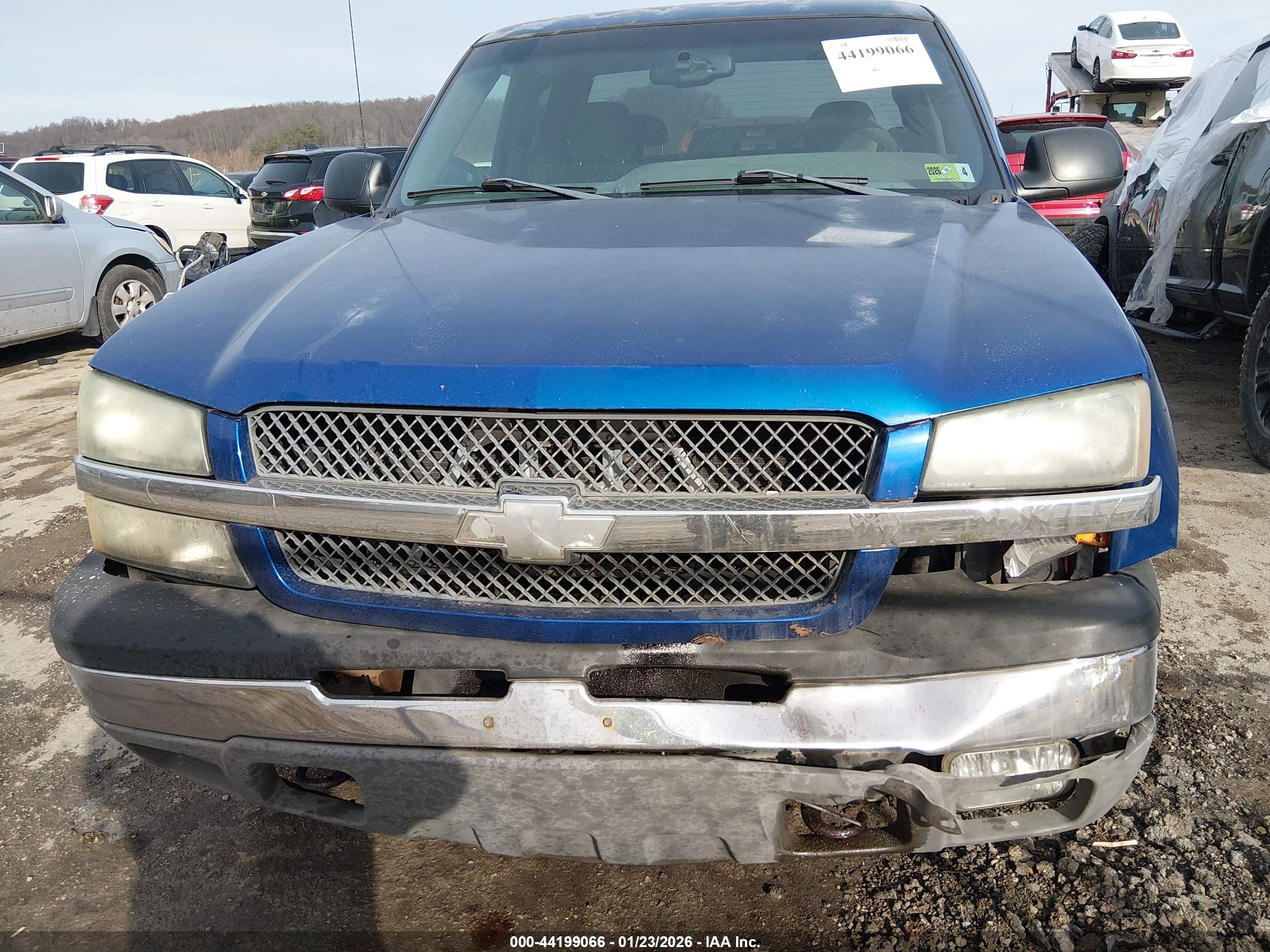 CHEVROLET SILVERADO image 6