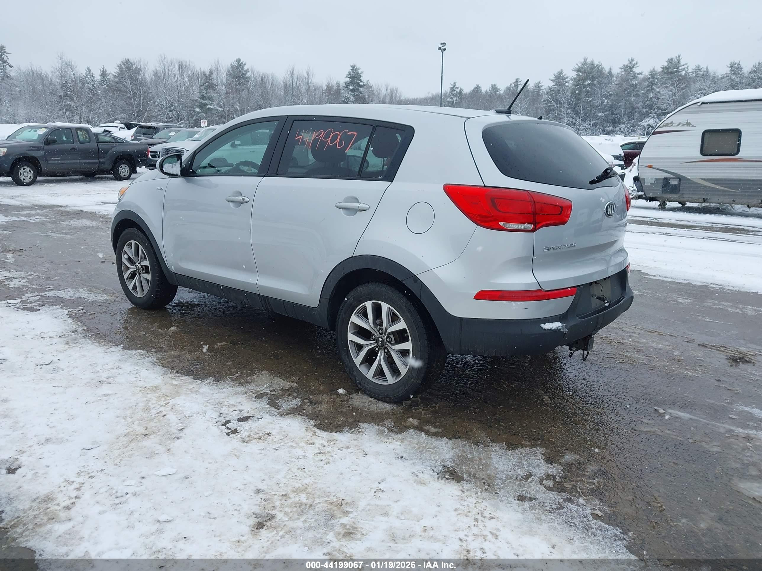 KIA SPORTAGE image 3