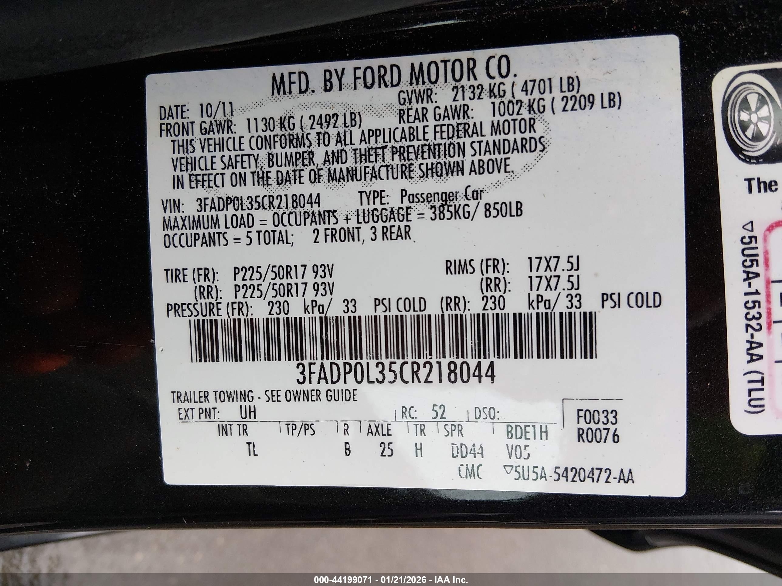 FORD FUSION image 9
