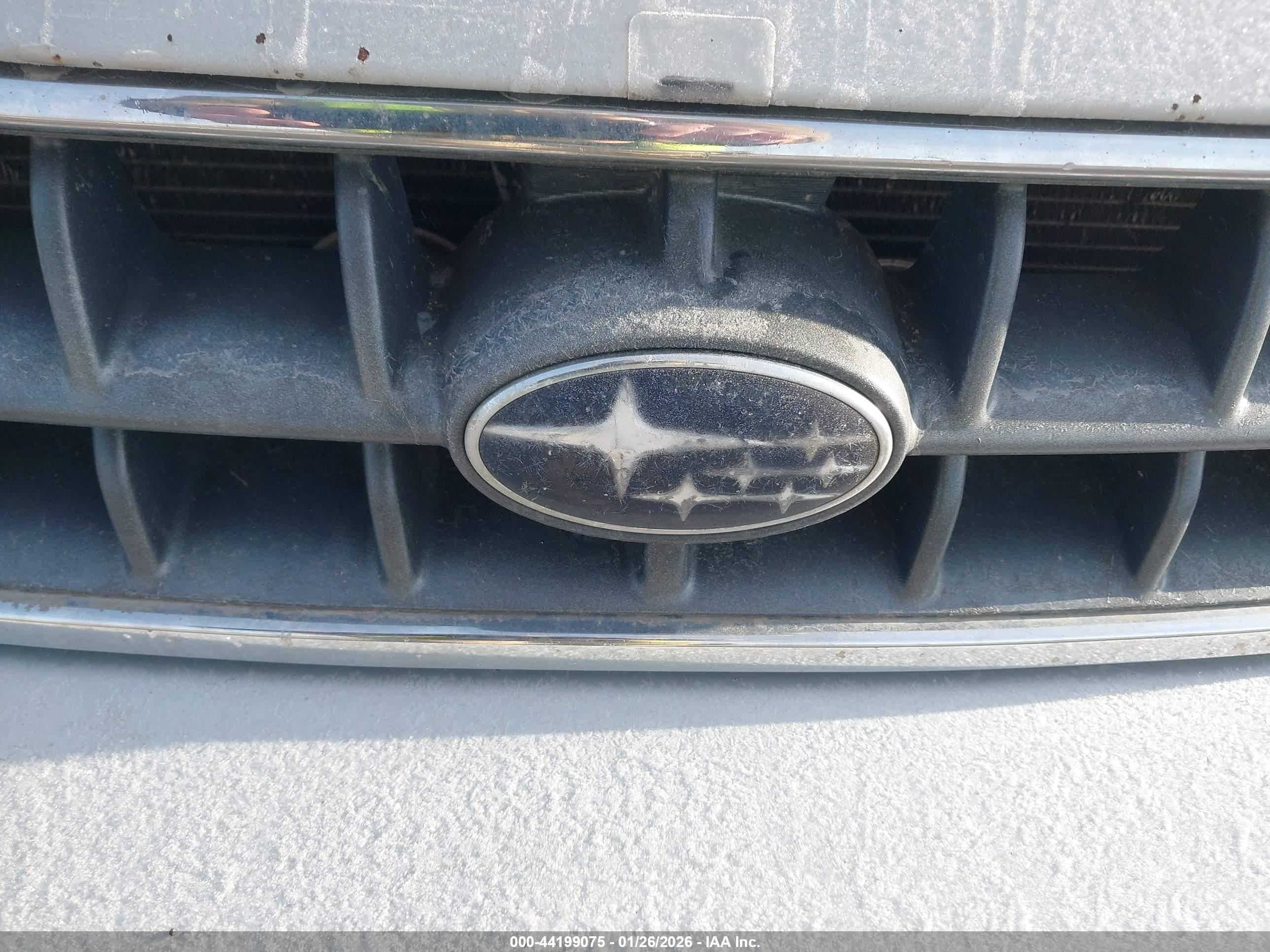 SUBARU OUTBACK image 6