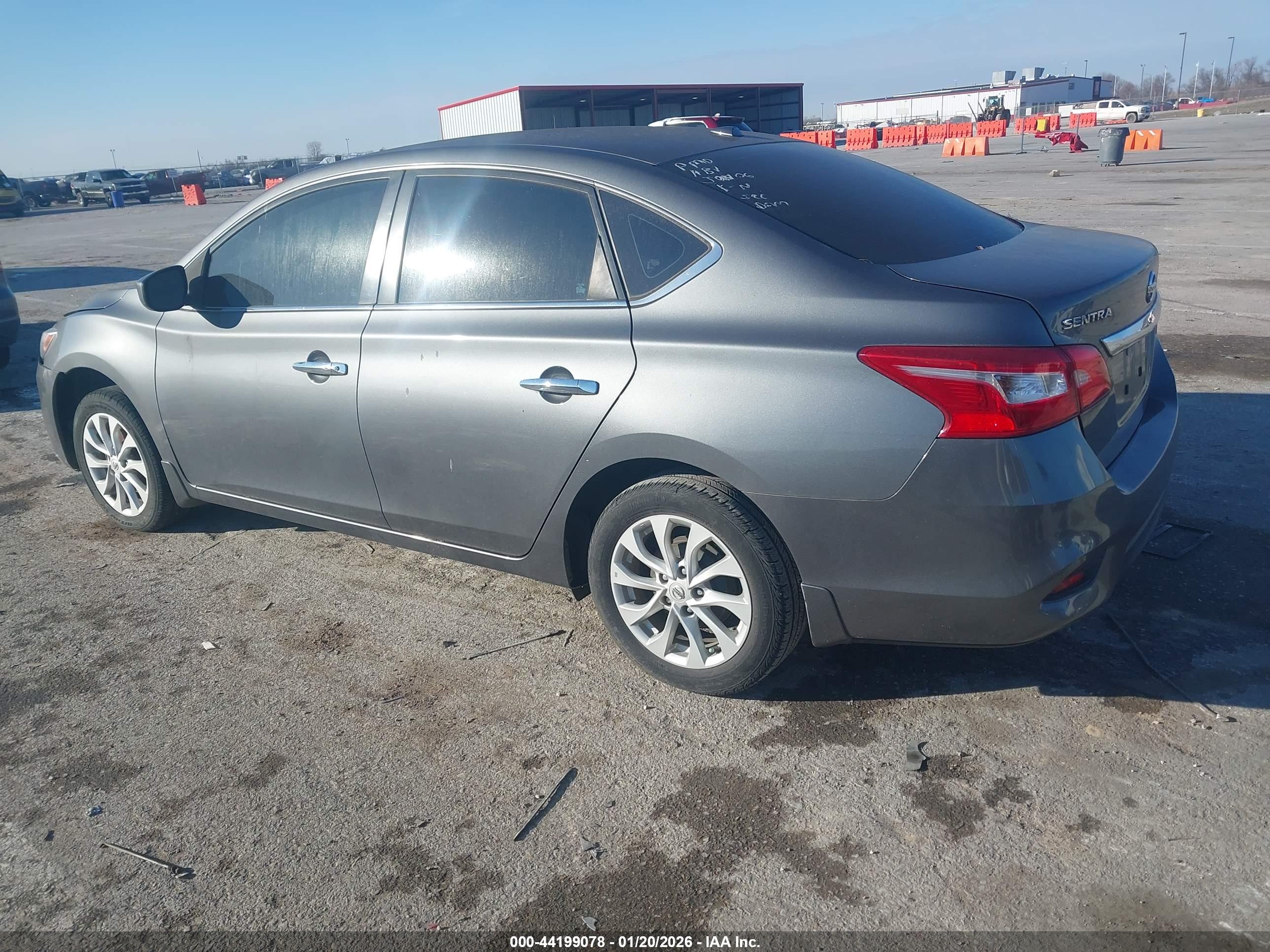 NISSAN SENTRA image 3