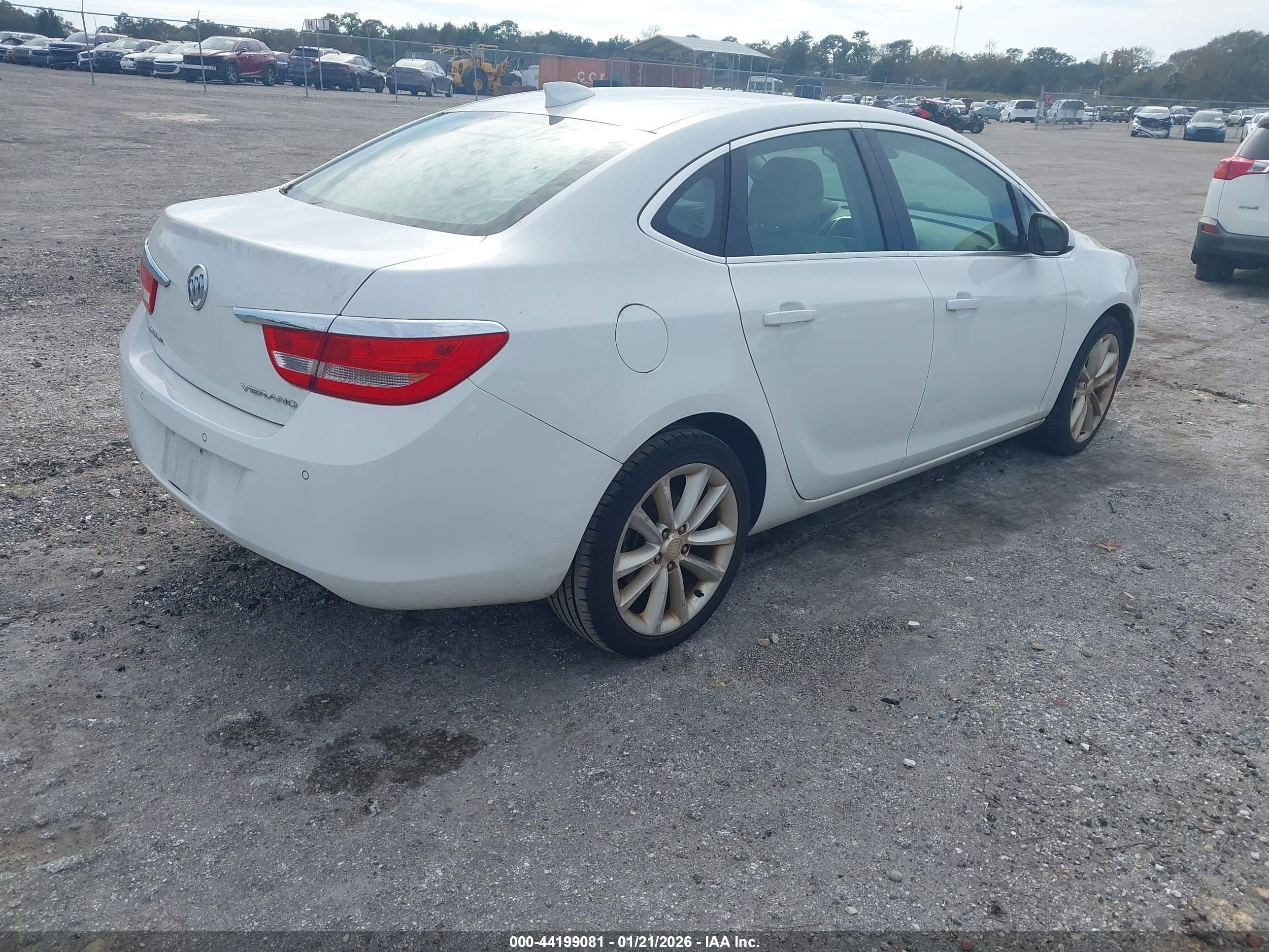 BUICK VERANO image 4