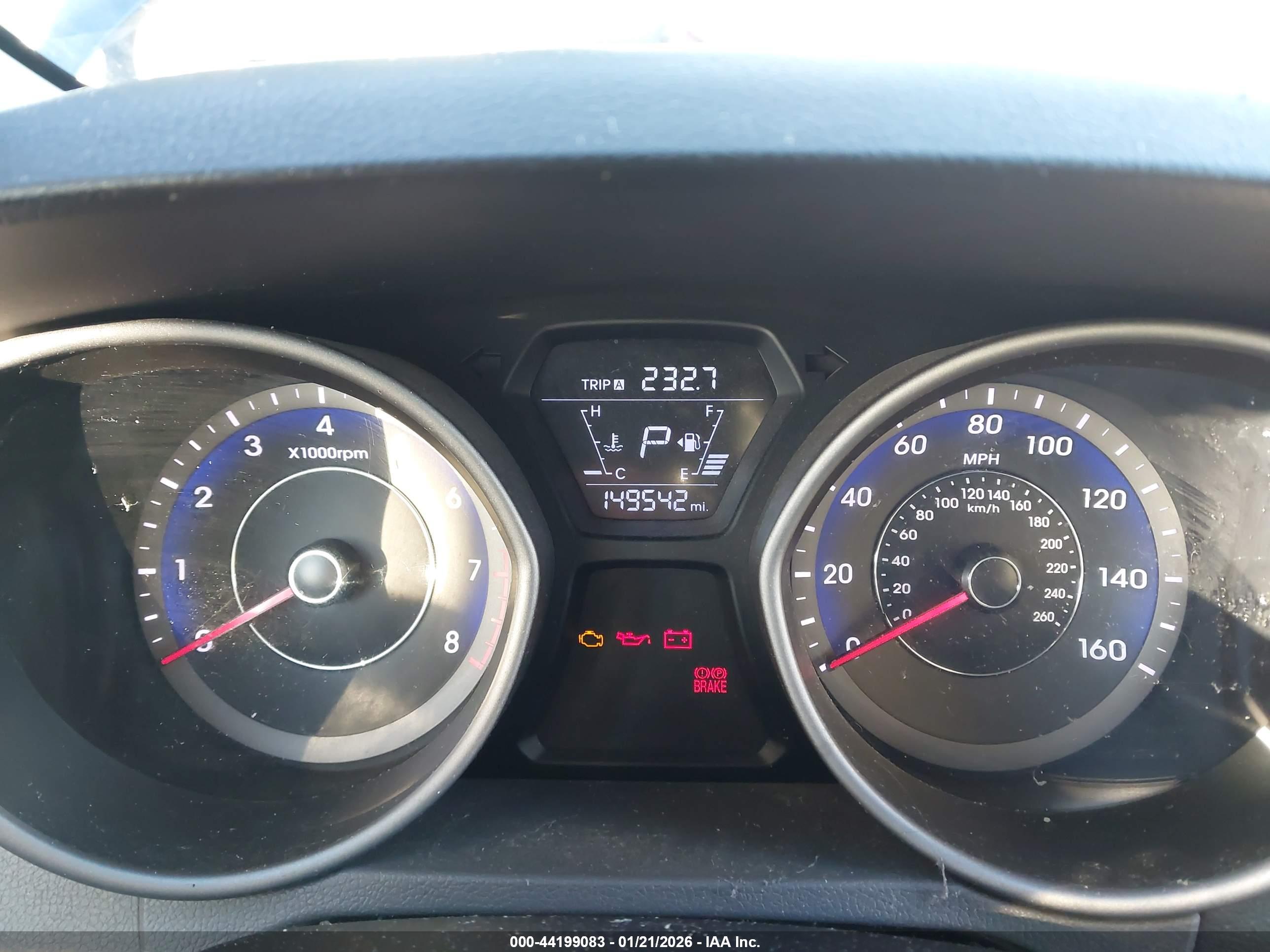 HYUNDAI ELANTRA image 7