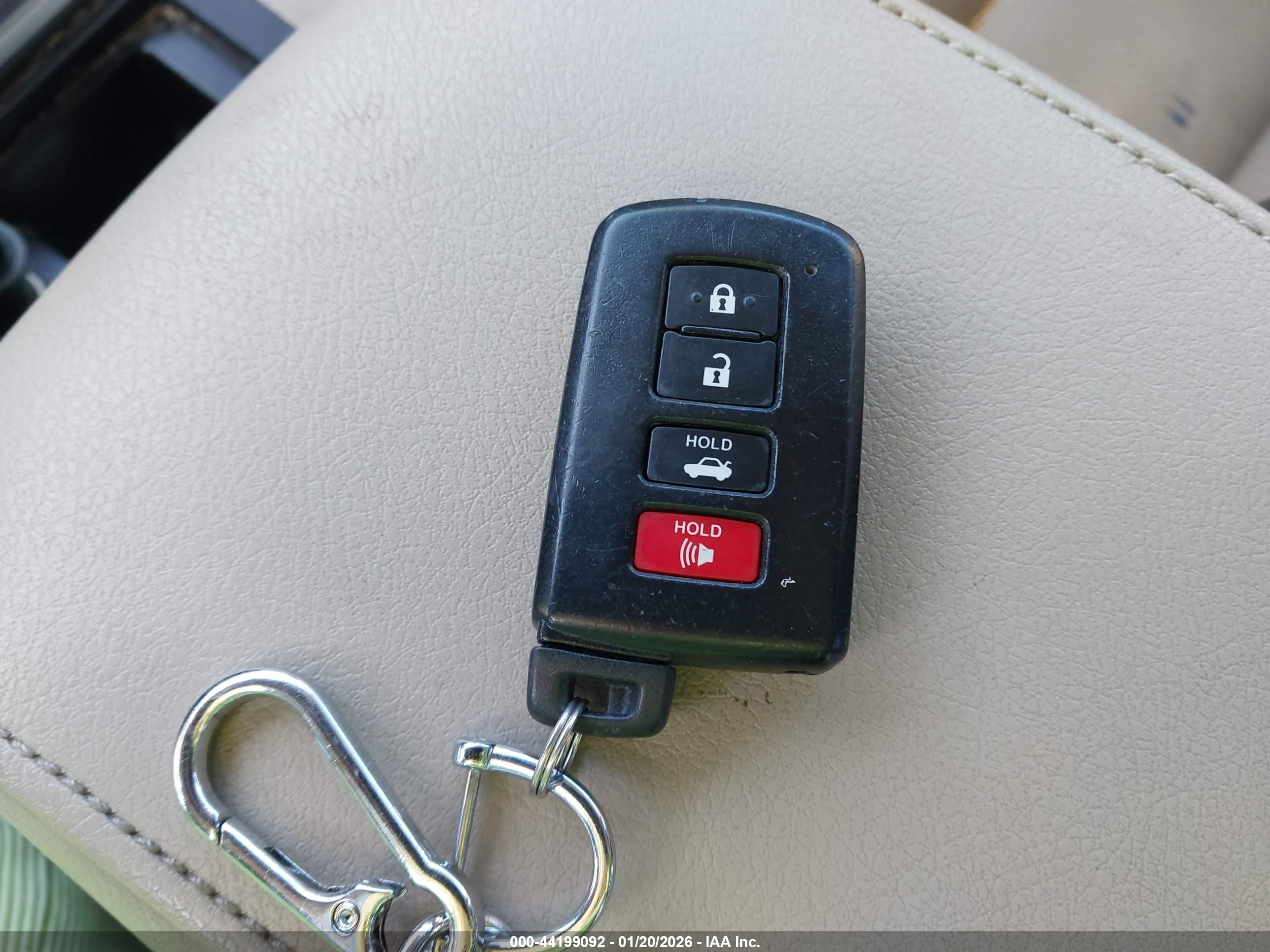 TOYOTA CAMRY image 11