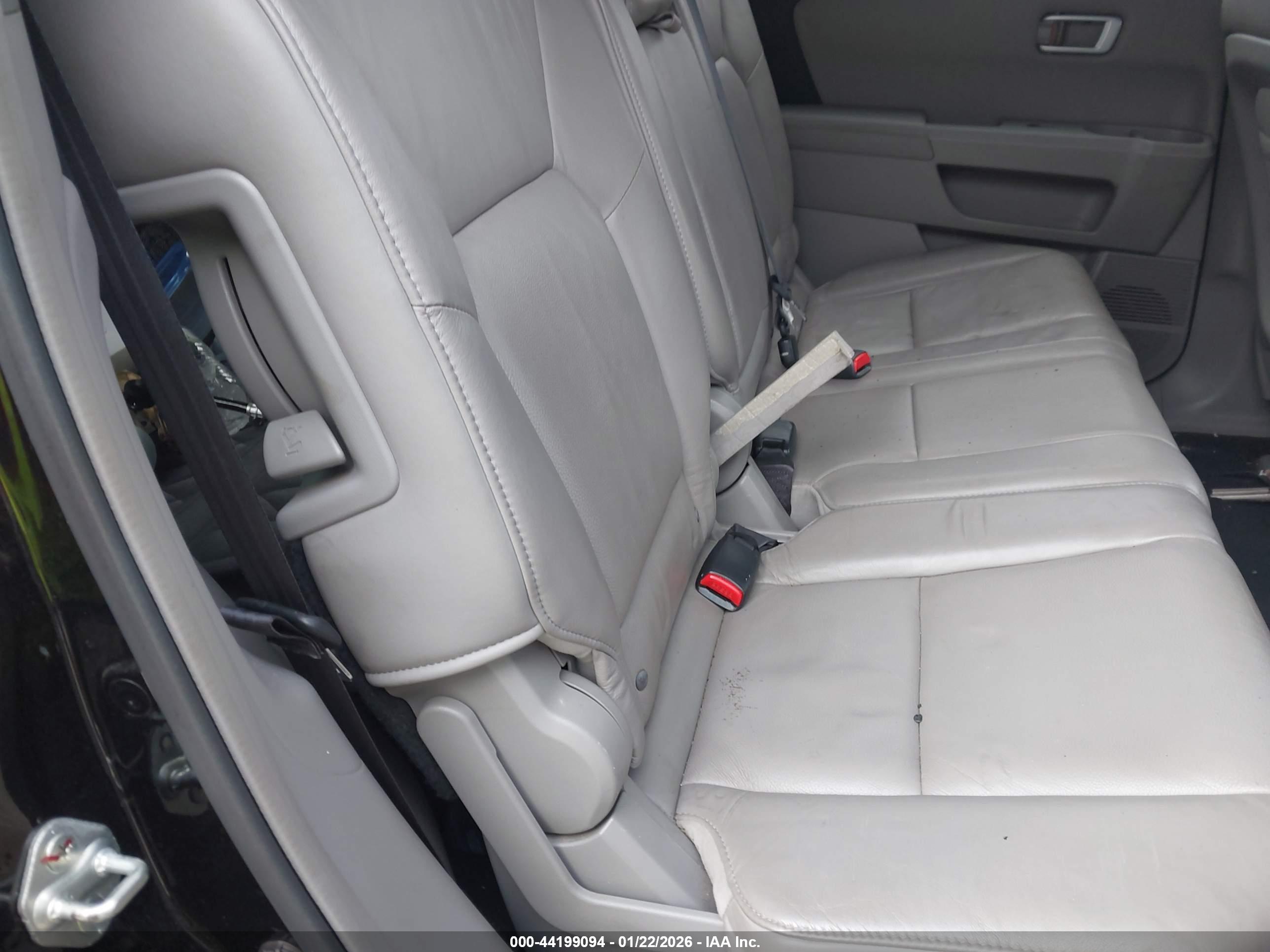 HONDA PILOT image 8