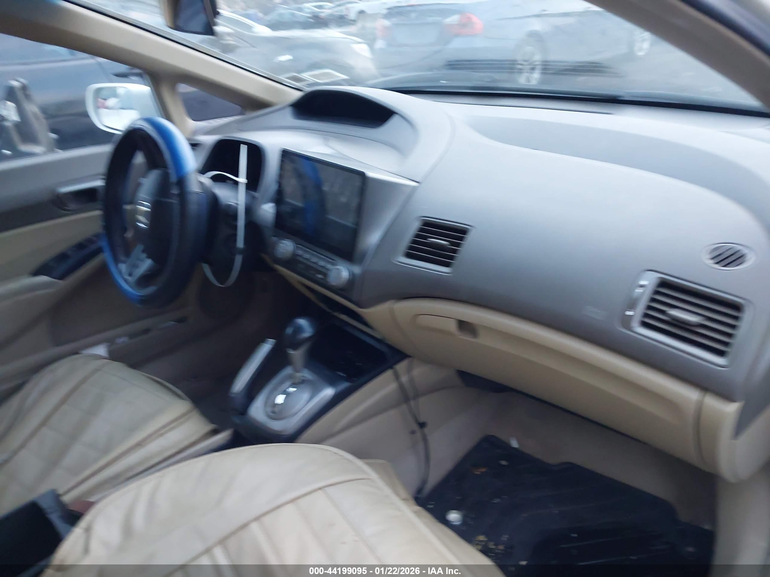 HONDA CIVIC image 5