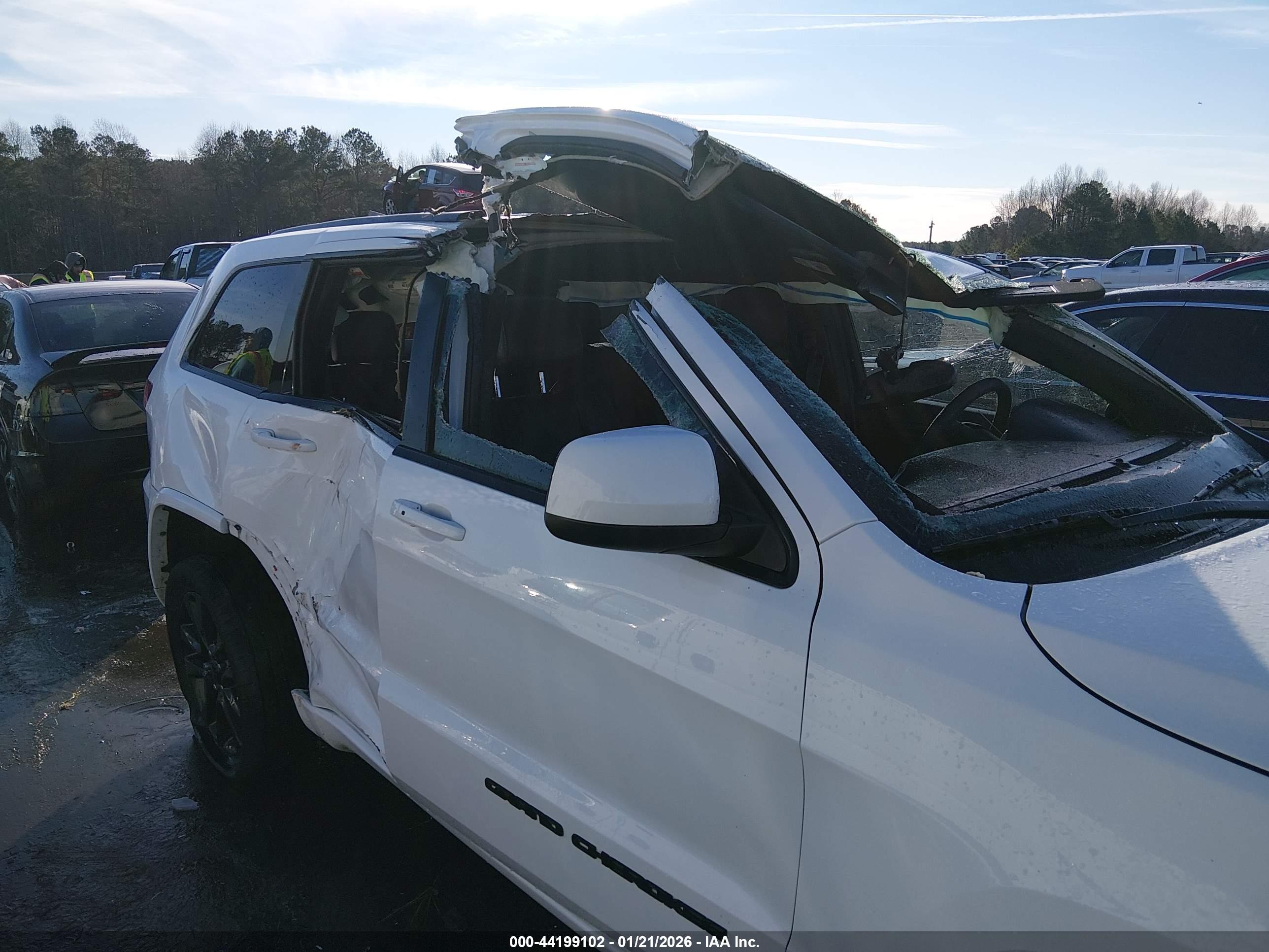 JEEP GRAND image 6