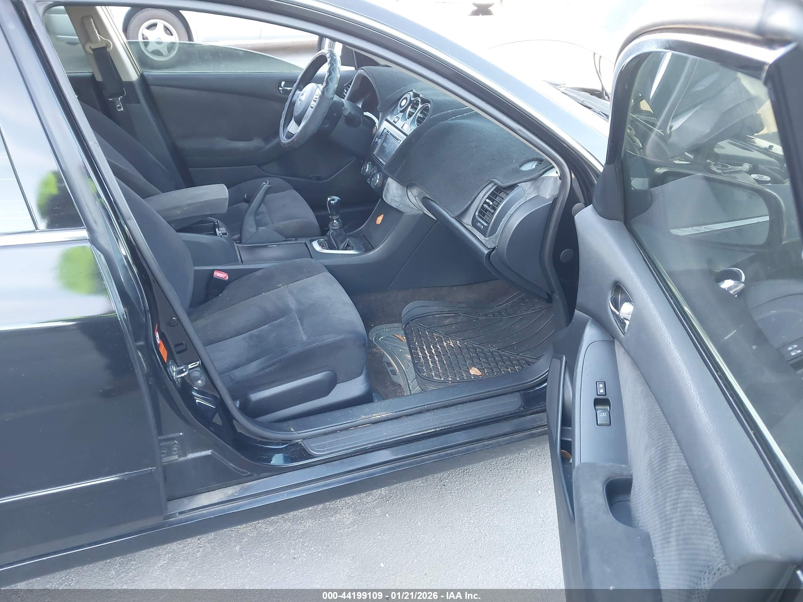 NISSAN ALTIMA image 5