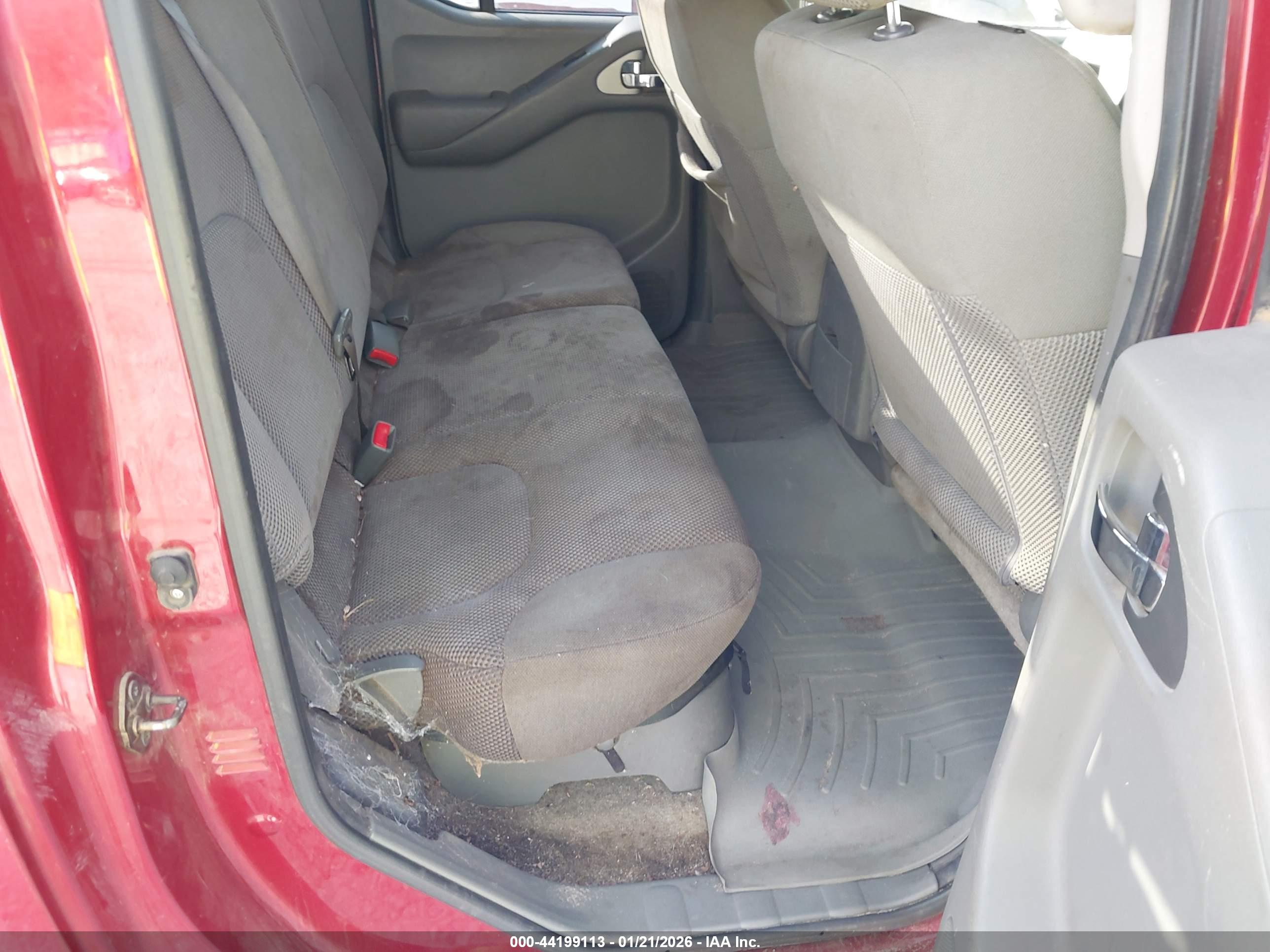 NISSAN FRONTIER image 8
