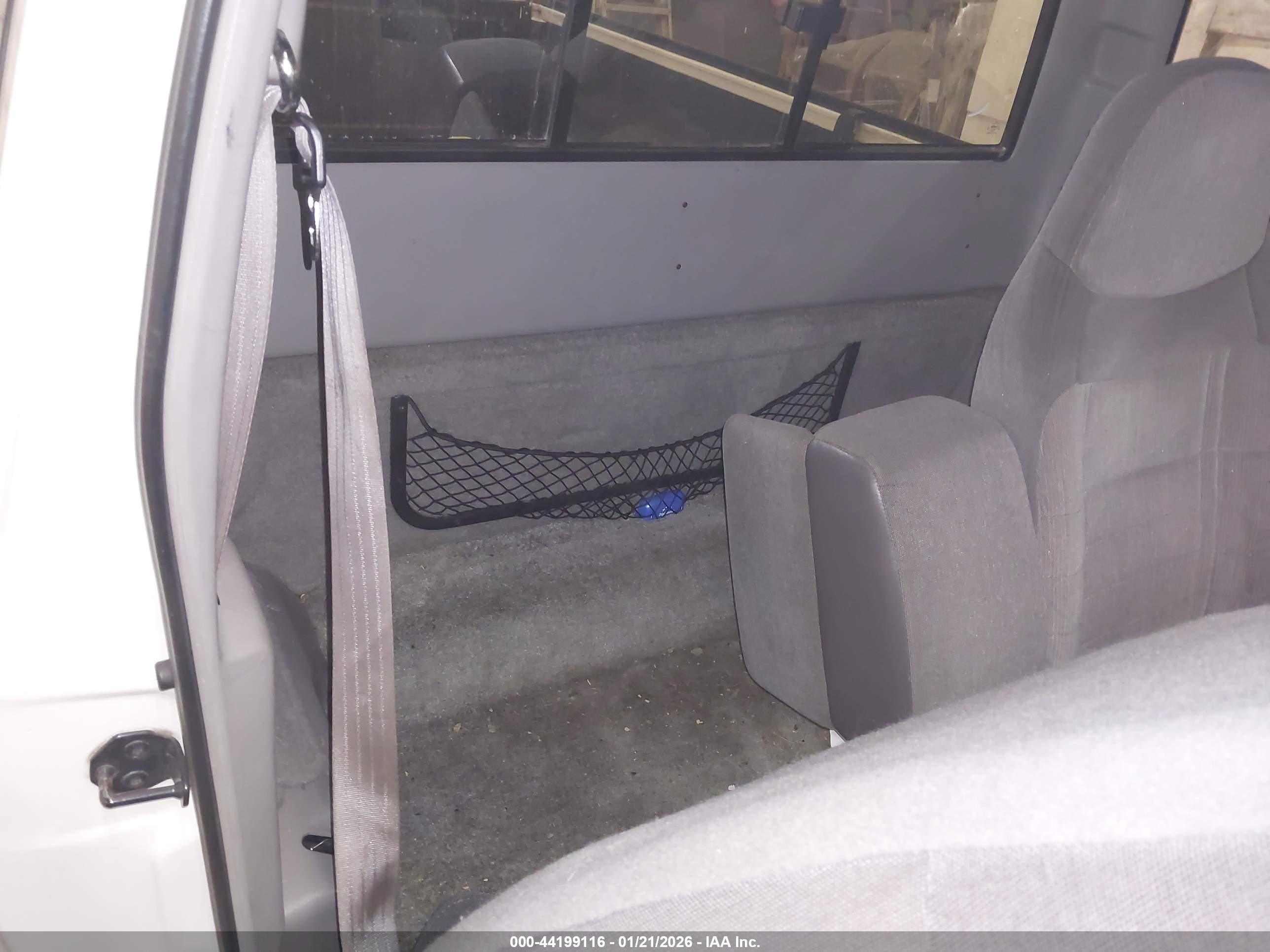 FORD RANGER image 8