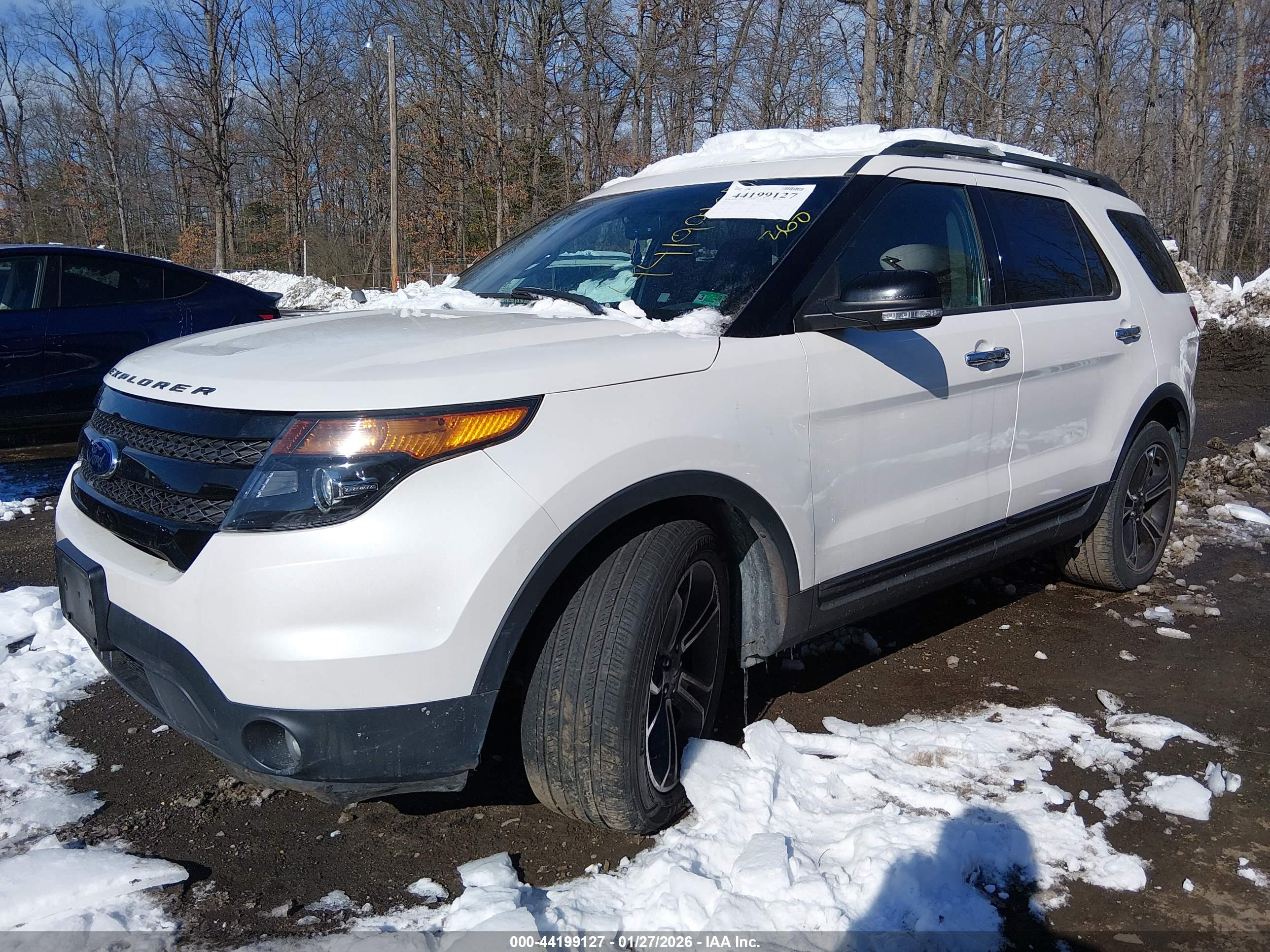 FORD EXPLORER image 2