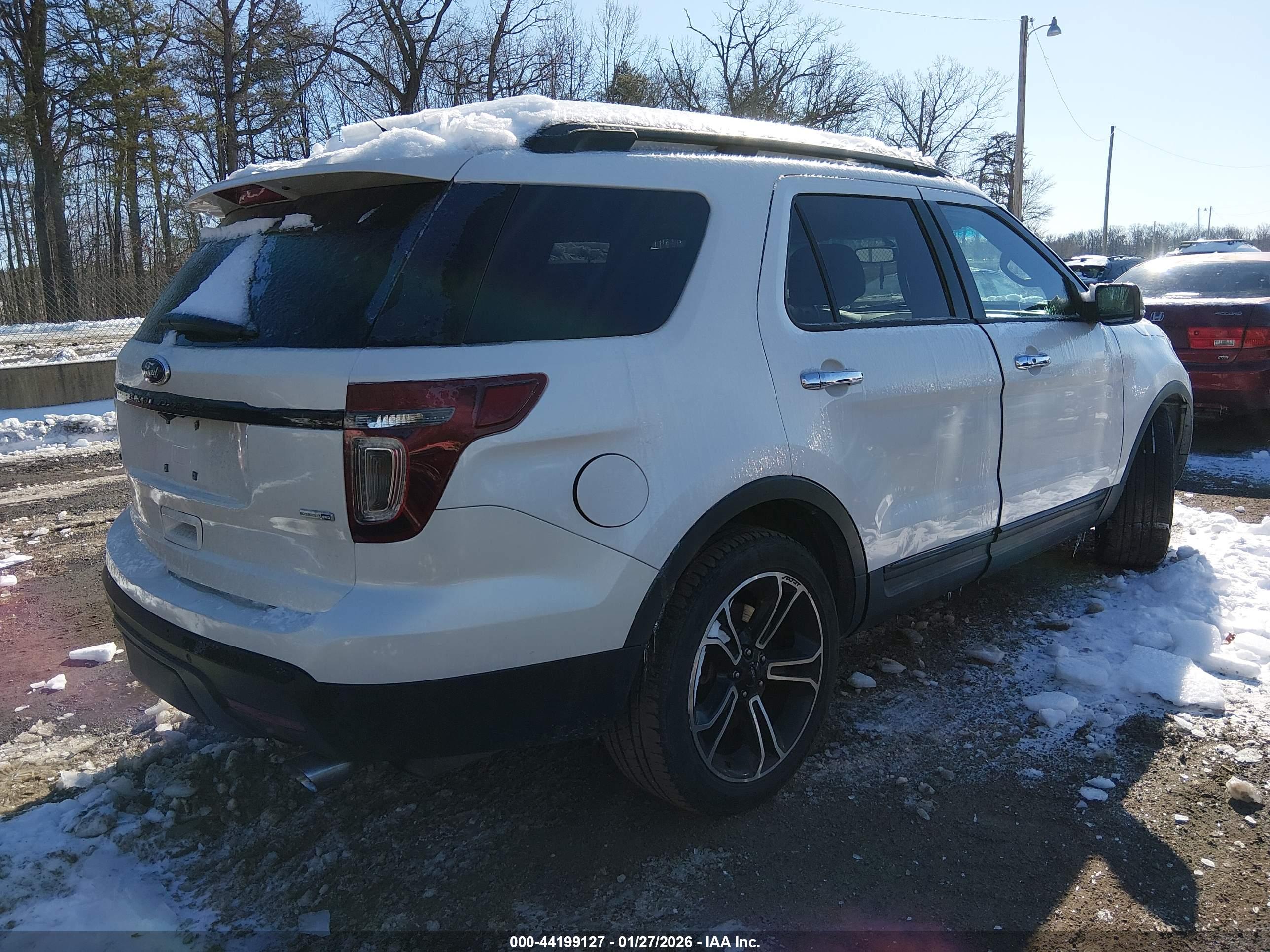 FORD EXPLORER image 4