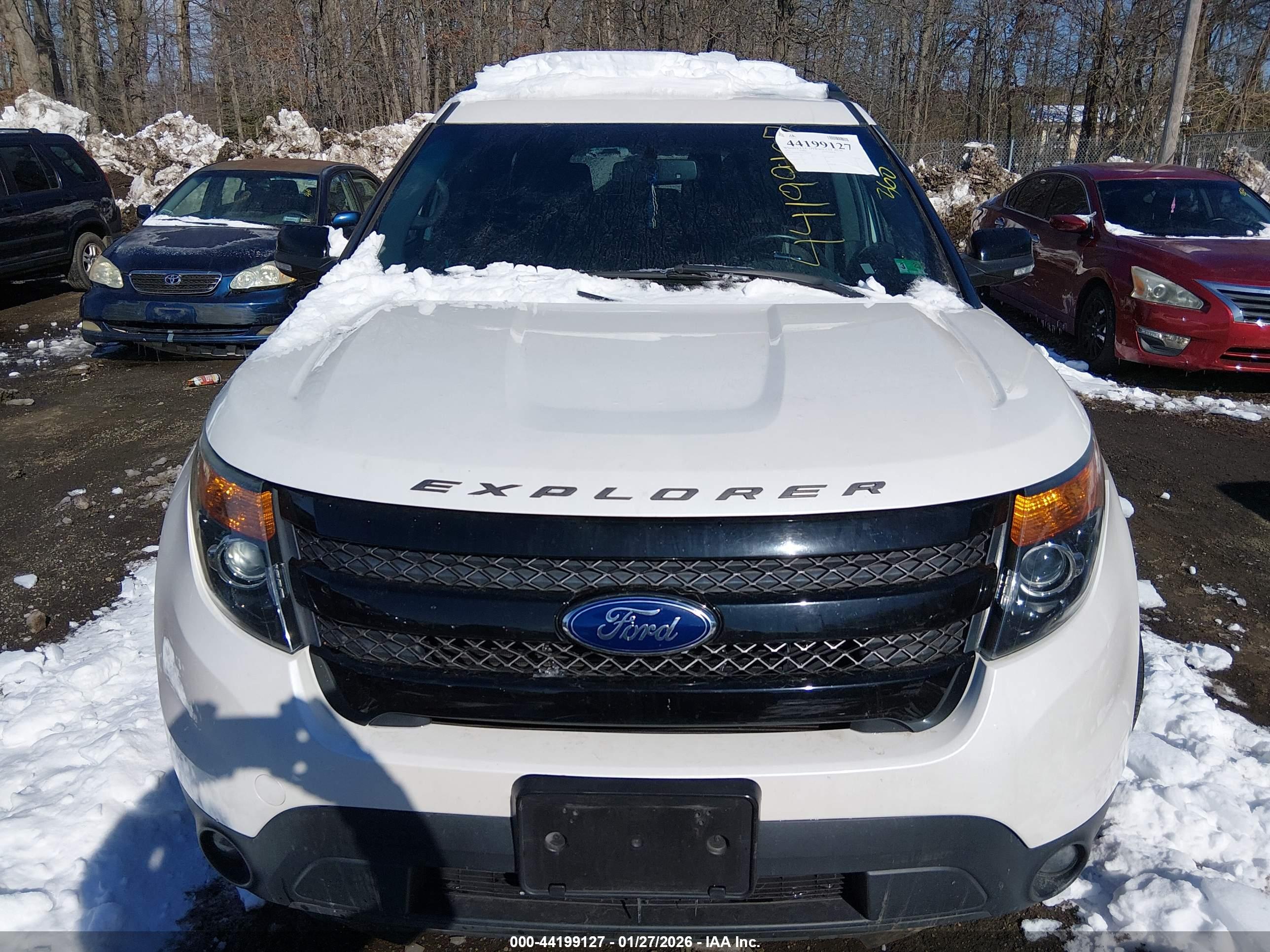 FORD EXPLORER image 6