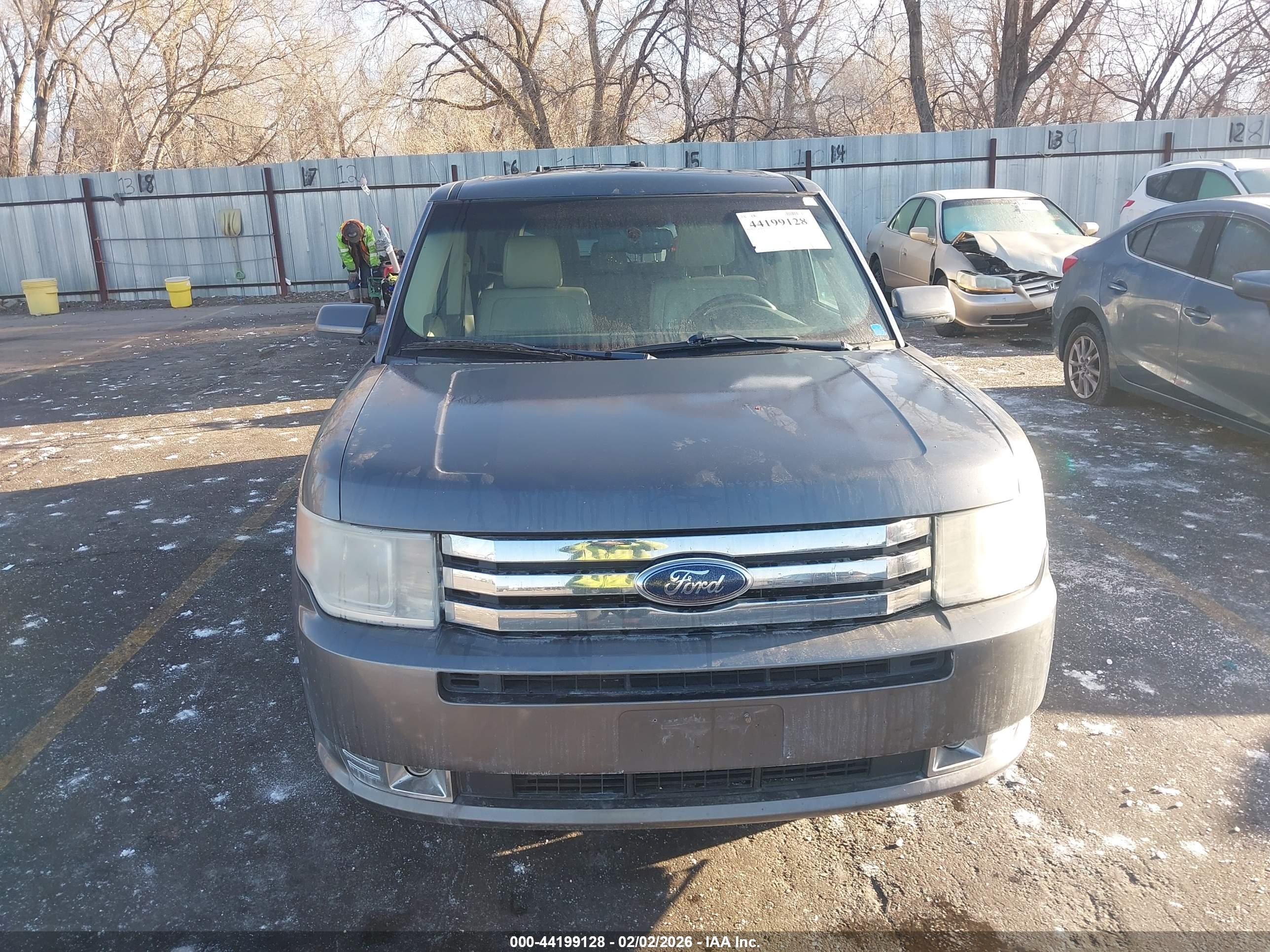 FORD FLEX image 6