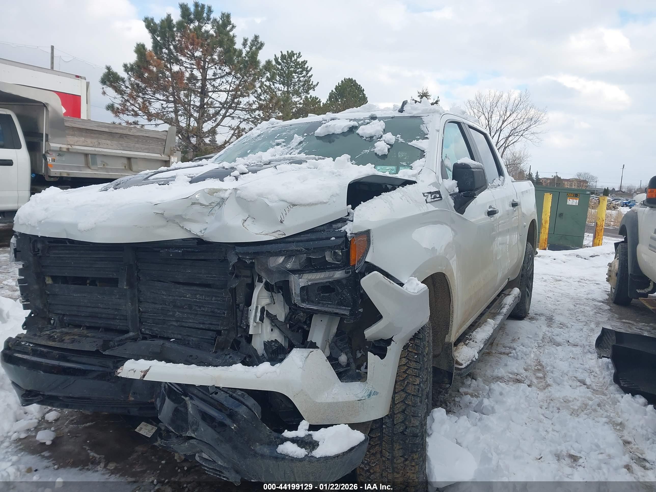 CHEVROLET SILVERADO image 6
