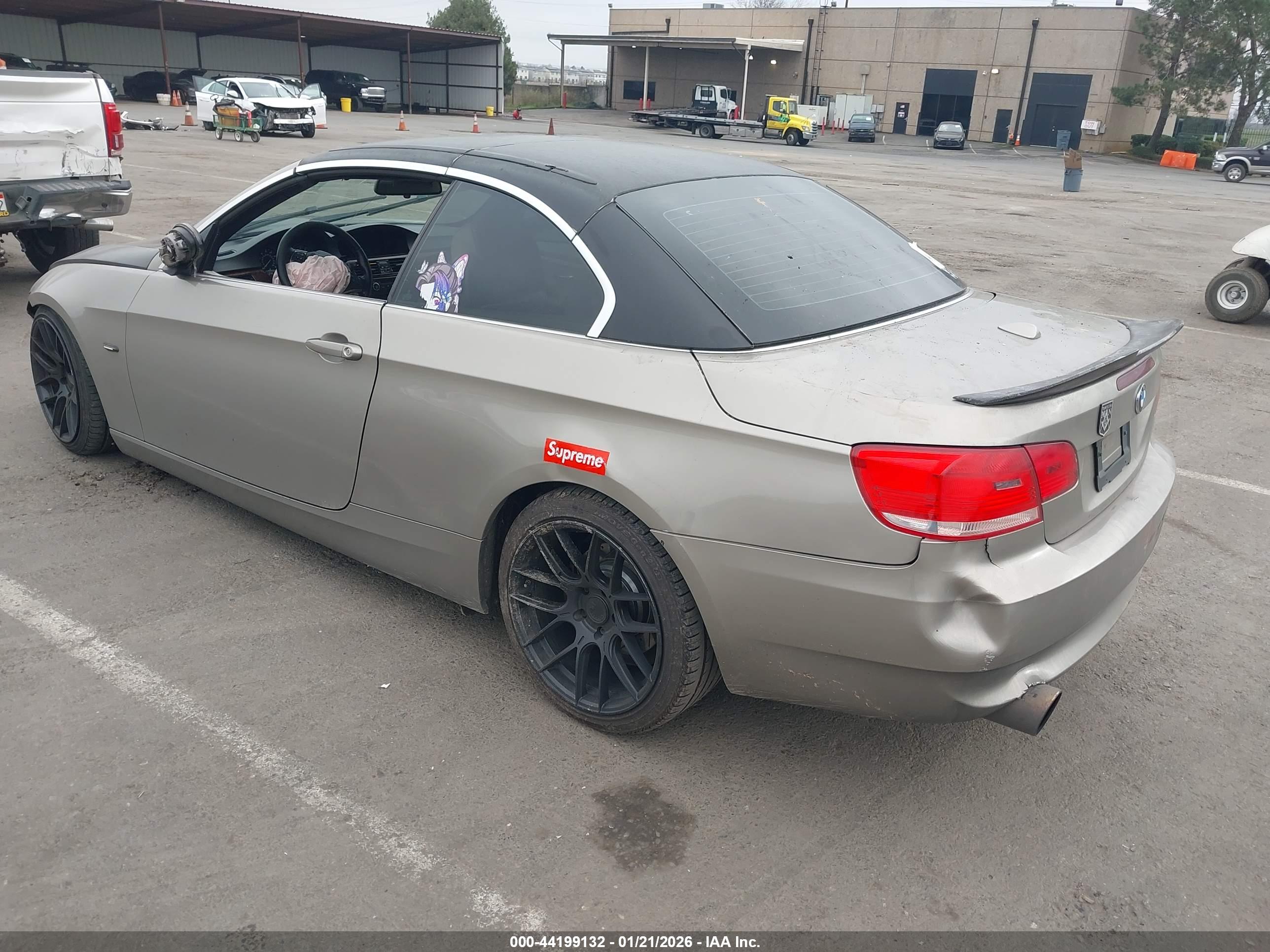 BMW 328I image 3