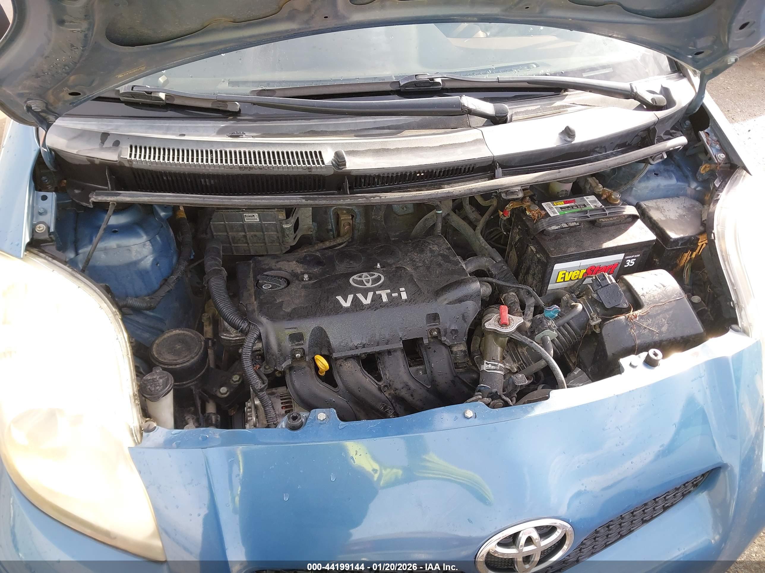TOYOTA YARIS image 10