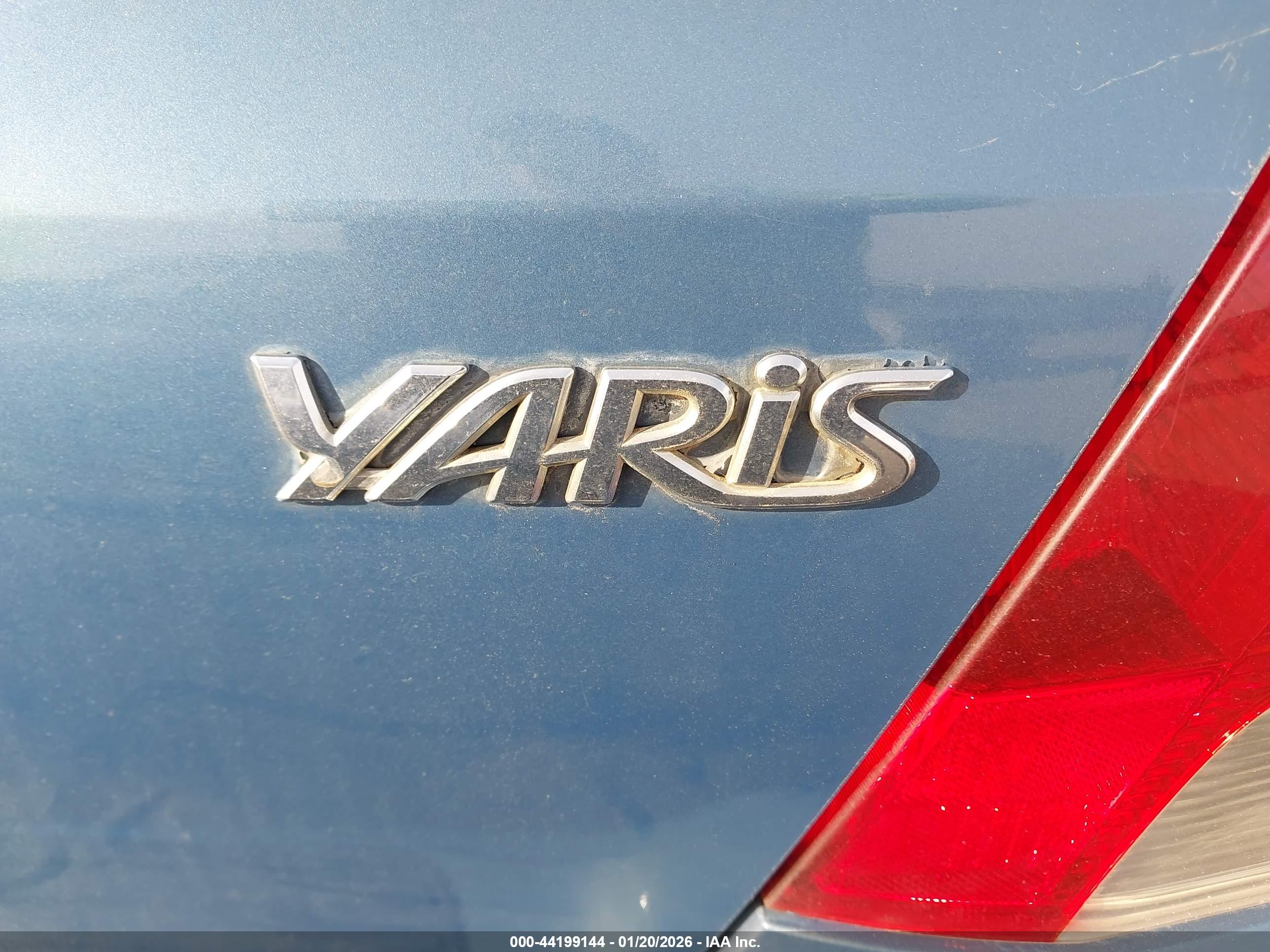 TOYOTA YARIS image 6