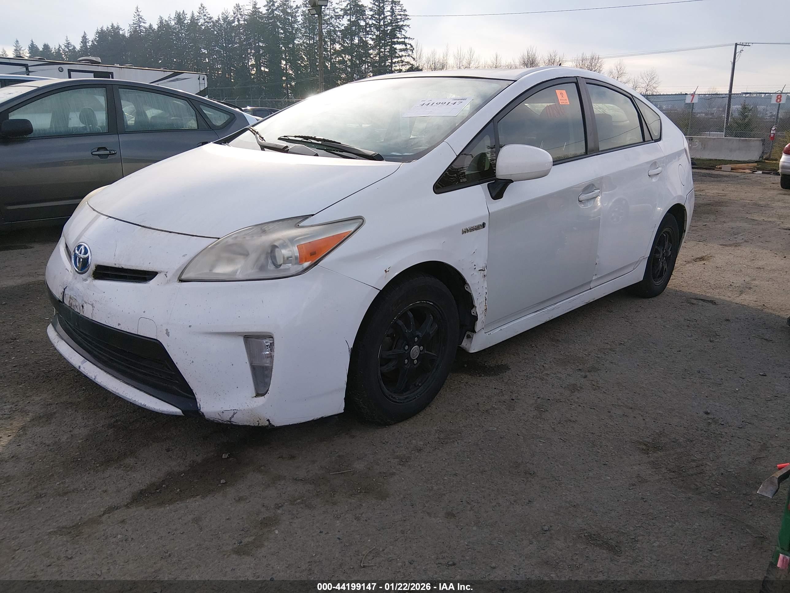 TOYOTA PRIUS image 2